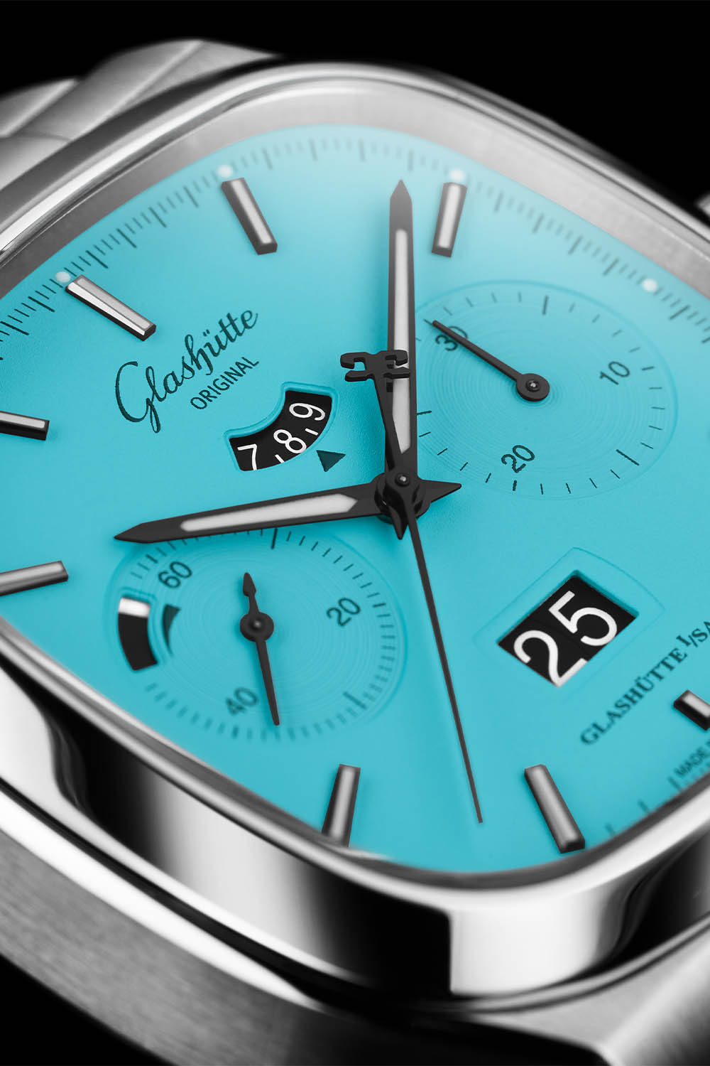 Glashutte Original Seventies Chronograph Panorama Date Limited Edition 2022 Disco Blue - 4 Glashutte Original Seventies Chronograph Panorama Date Limited Edition 2022 Disco Blue