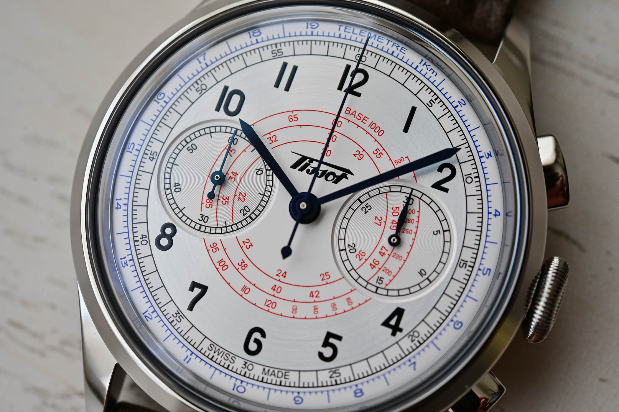 Tissot Telemeter 1938 Chronograph - hands-on - T142.462.16.032.00 - 4 Tissot Telemeter 1938 Chronograph Heritage Collection
