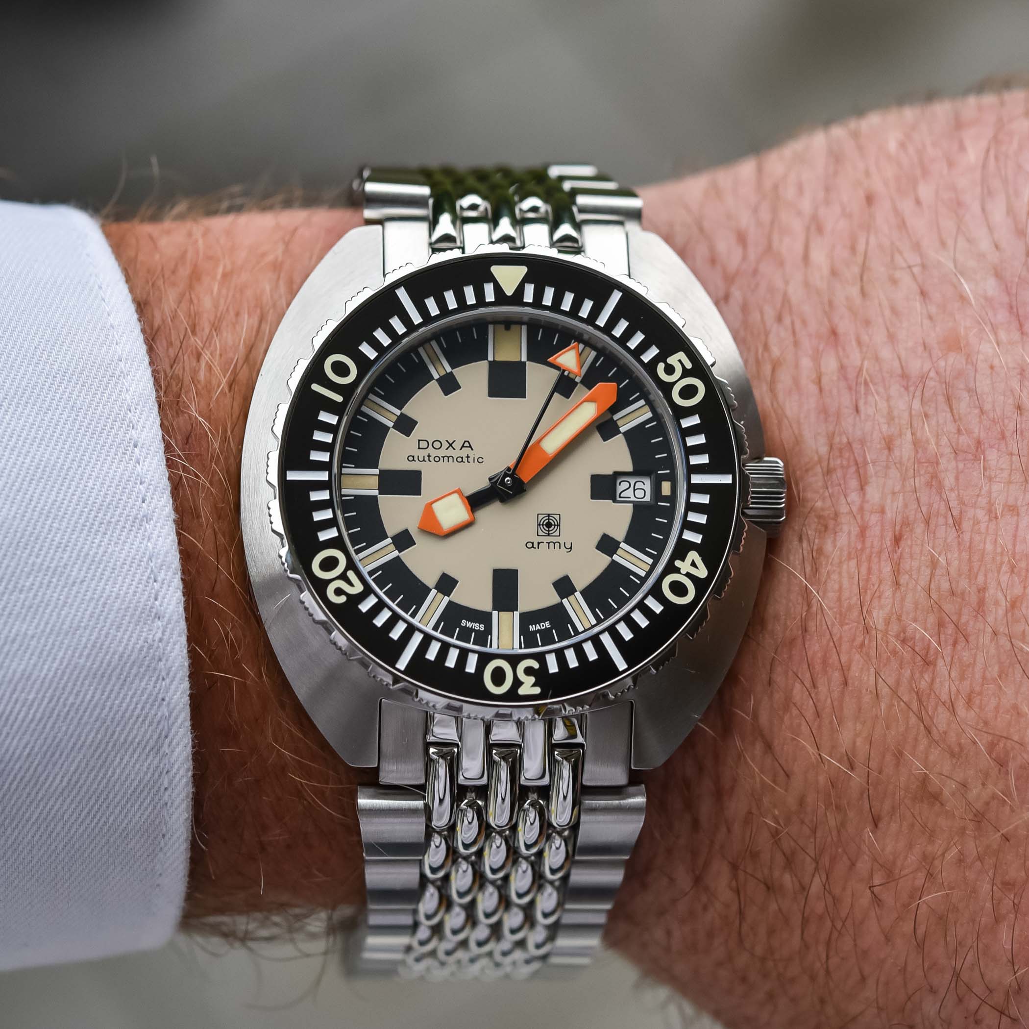 Doxa Army Stainless Steel Collection 2022 - Hands-On Review - 4 Doxa Army Stainless Steel Collection 2022 - Hands-On Review - 4