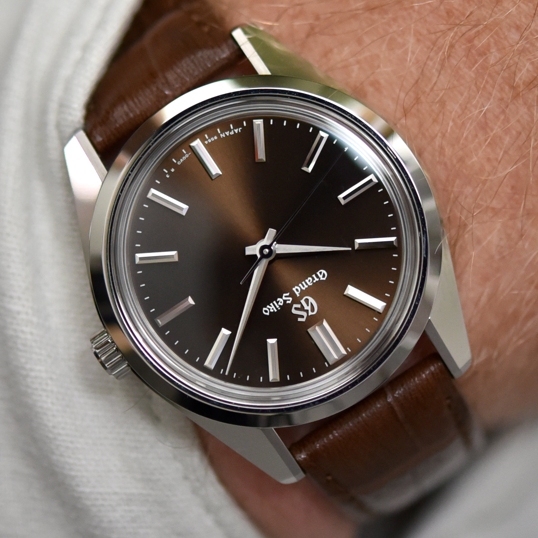 Grand Seiko Heritage Collection 44GS SBGW291G & SBGW293G 2 Grand Seiko Heritage Collection 44GS SBGW291G & SBGW293G 2