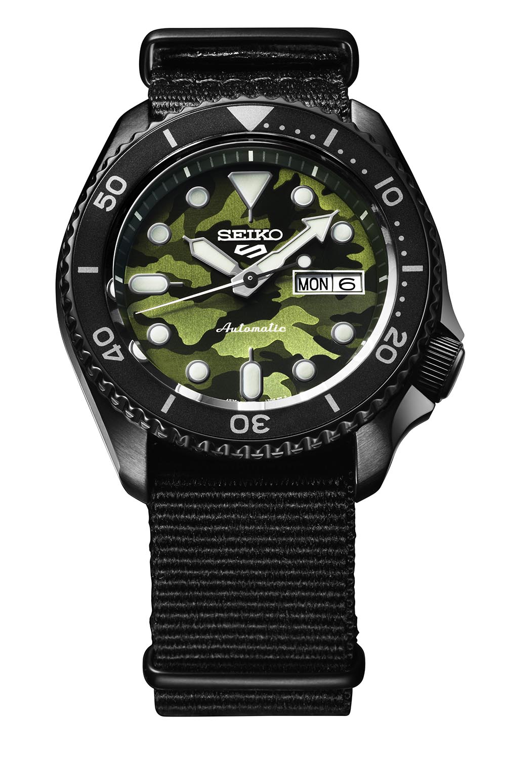 Seiko 5 Sports SKX Street Style SRPJ37 green camouflage dial - 1 Seiko 5 Sports SKX Street Style SRPJ37 green camouflage