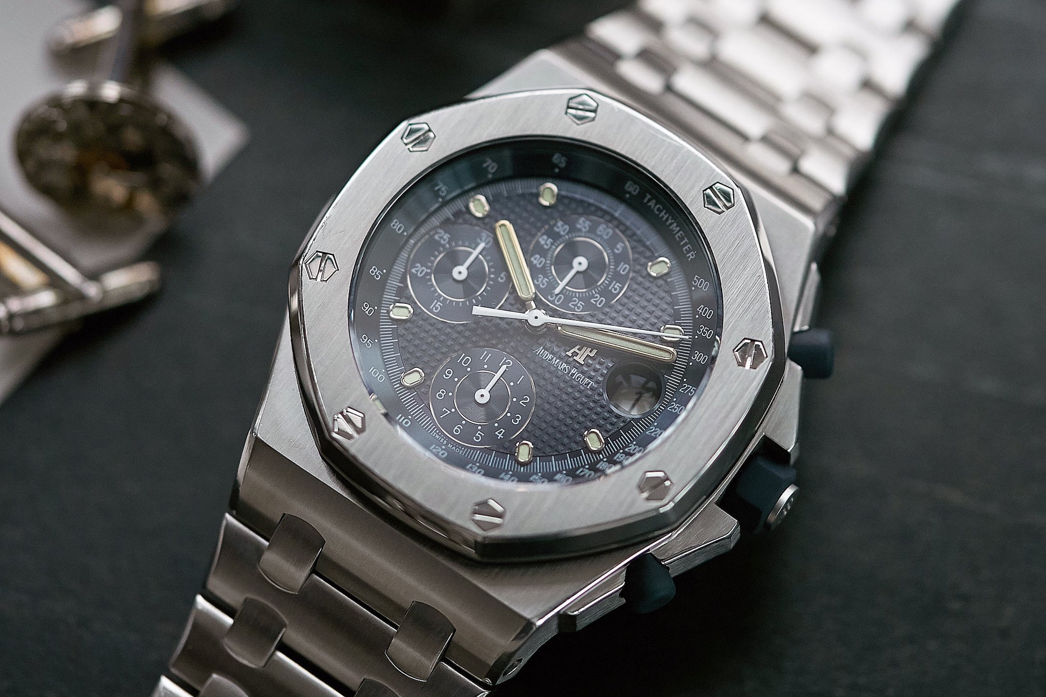 First Look: The New Black-on-Black AP Royal Oak Offshore Chronograph 42mm