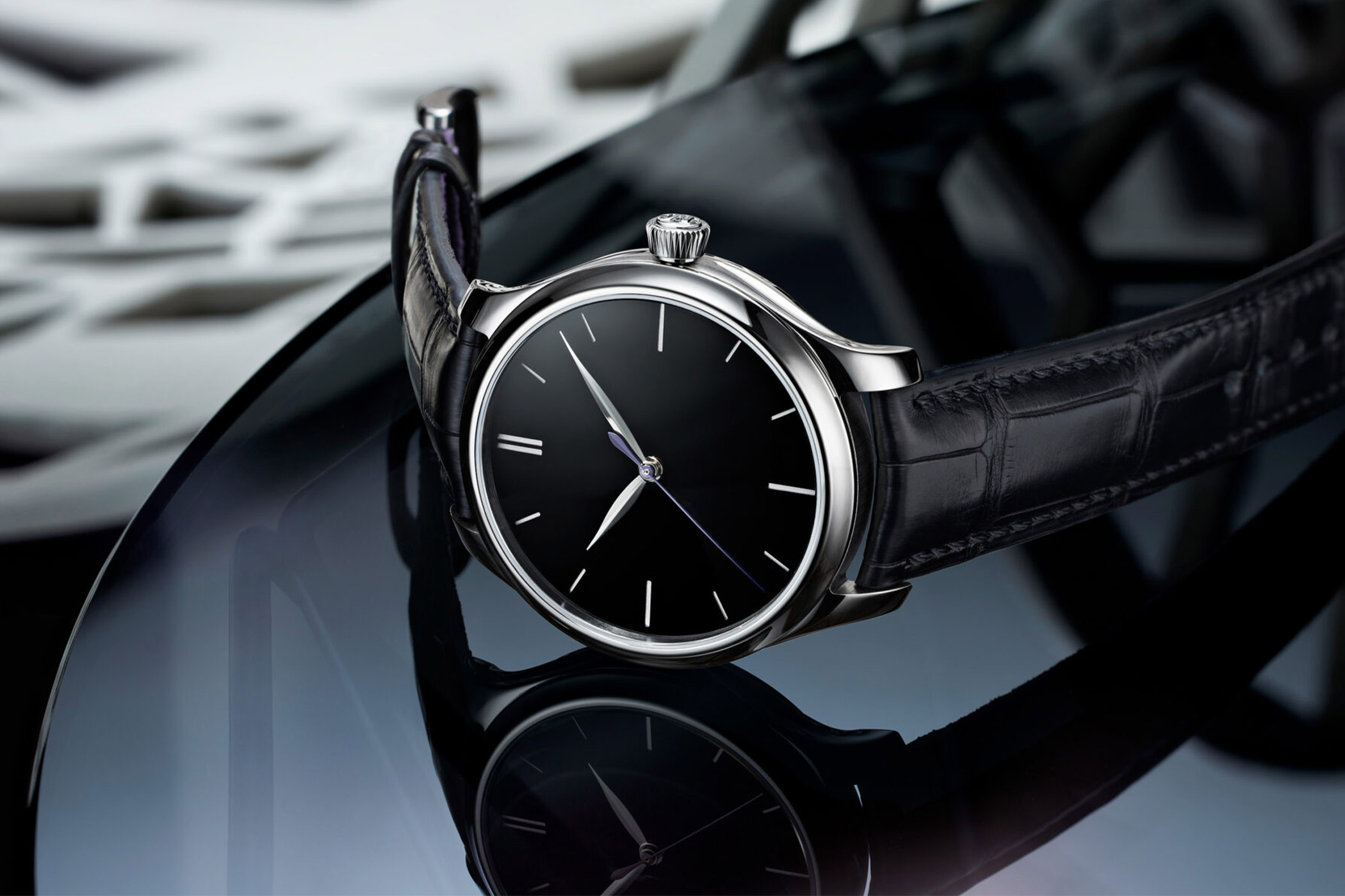 H. Moser & Cie Endeavour Centre Seconds Vantablack
