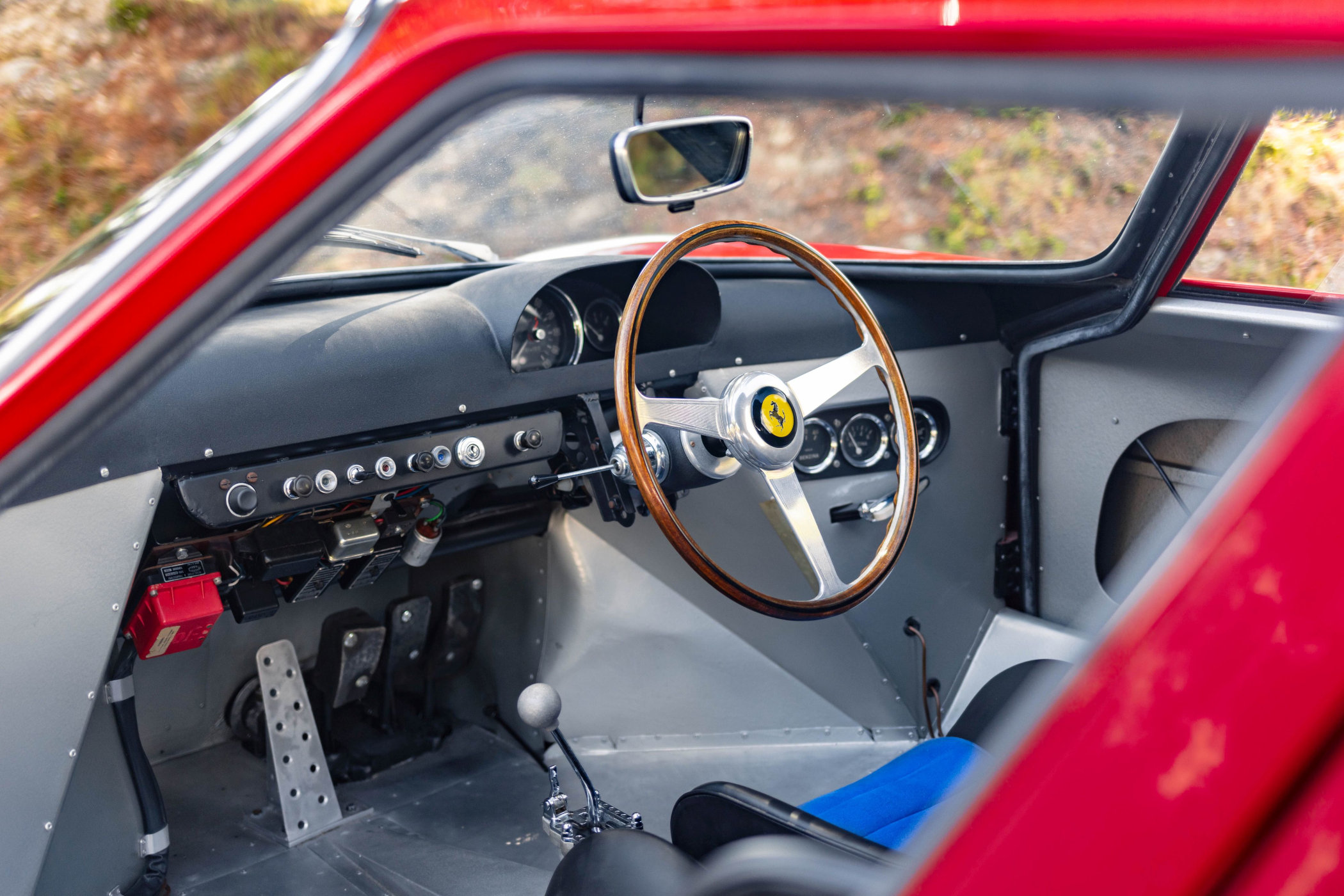 1964 Ferrari 250 LM Berlinetta Pininfarina - Artcurial Retromobile 2023 - 4 1964 Ferrari 250 LM Berlinetta Pininfarina - Artcurial Retromobile 2023 - 4