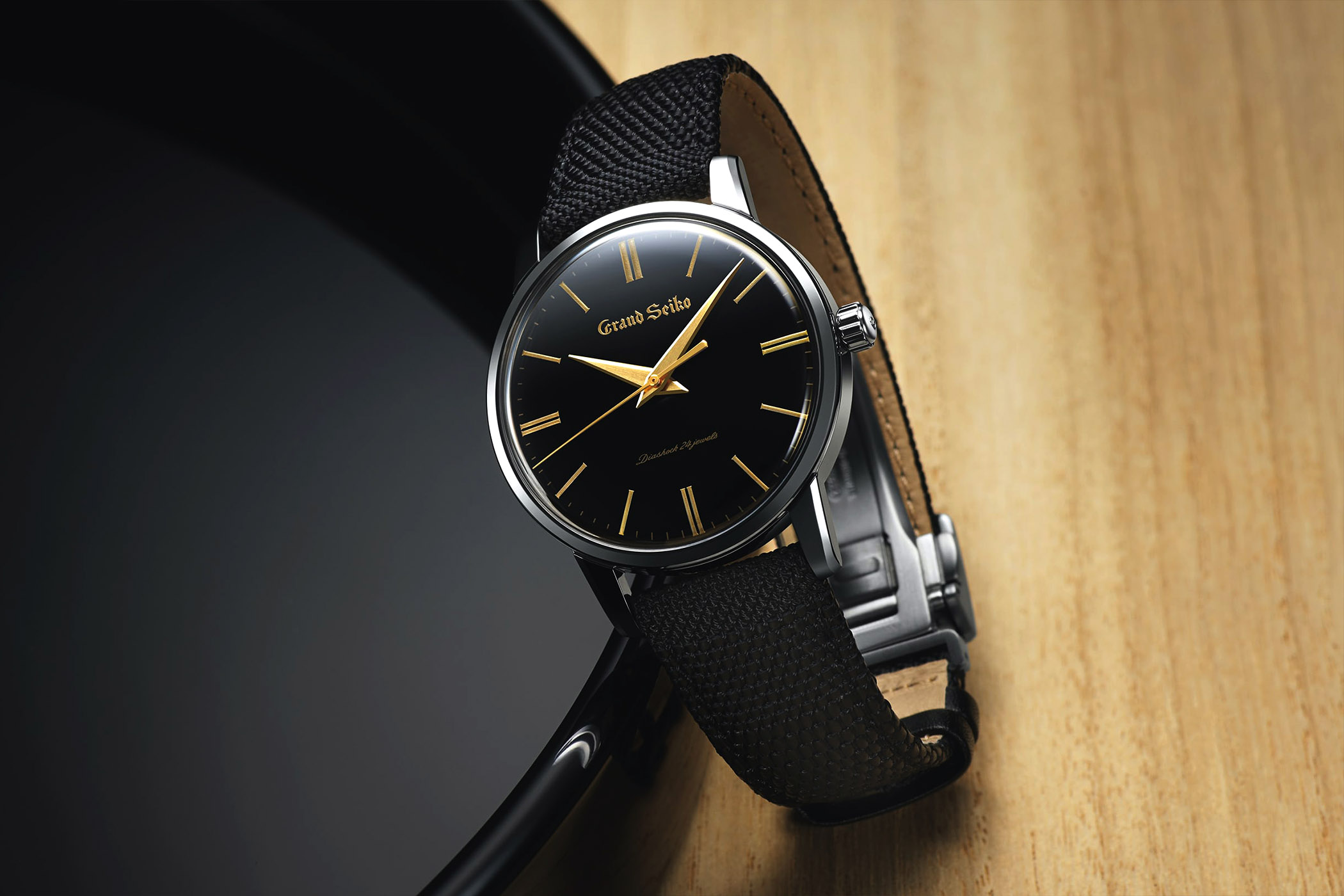 Grand Seiko SBGW295 Titanium and Urushi Dial Re-Creation First Grand Seiko