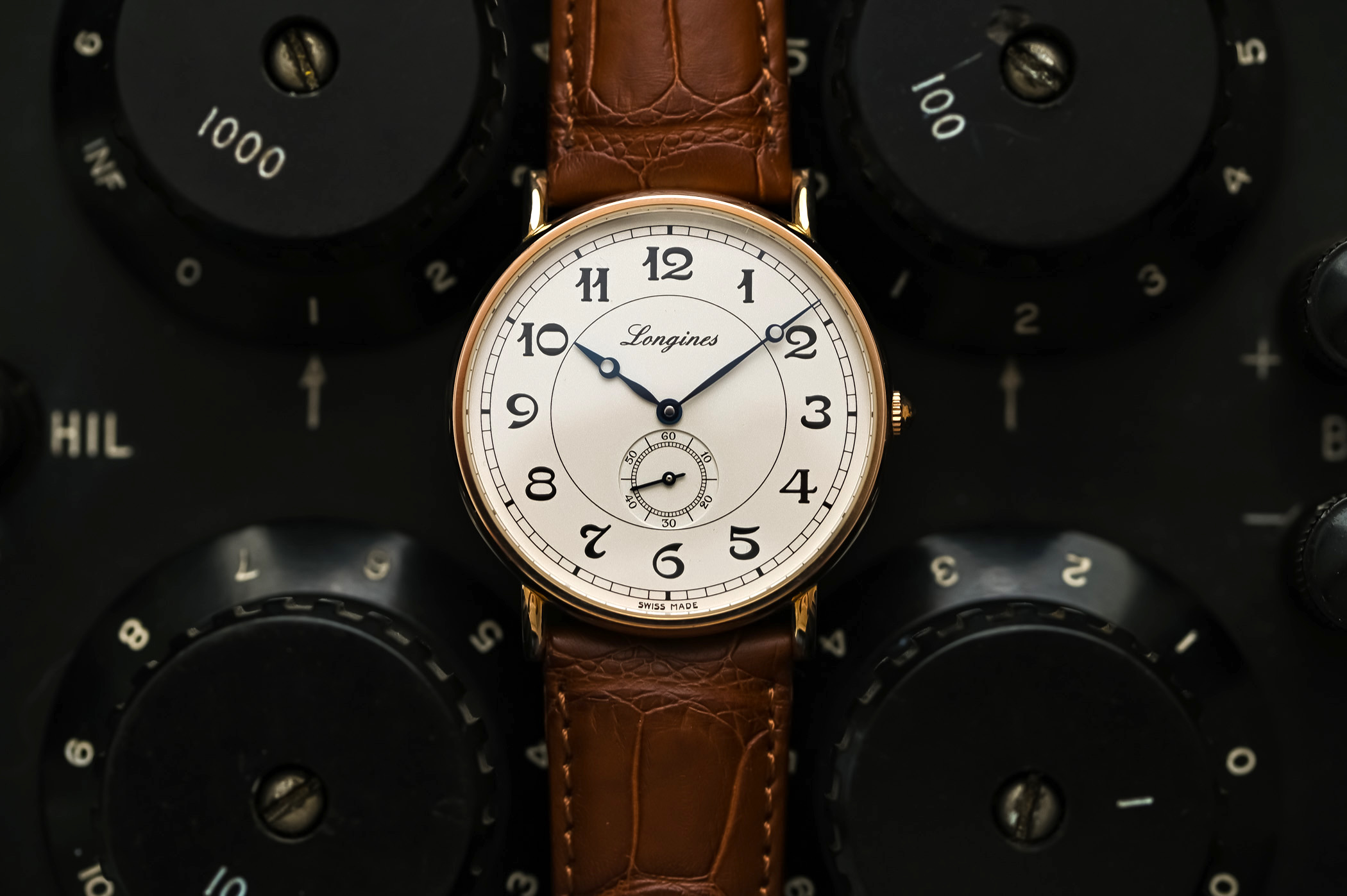 Longines Présence Heritage 38.5mm pink gold - accessible gold dress watch