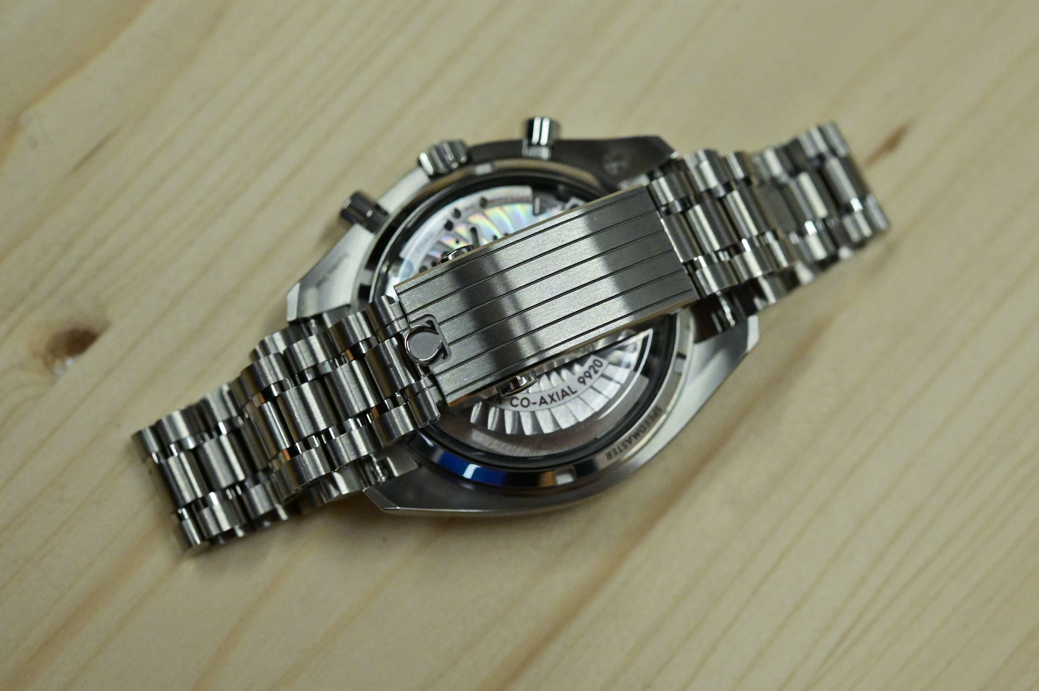 Omega Speedmaster Super Racing - New Spirate System Fine Tuning - hands-on review - 11 Omega Speedmaster Super Racing Spirate System