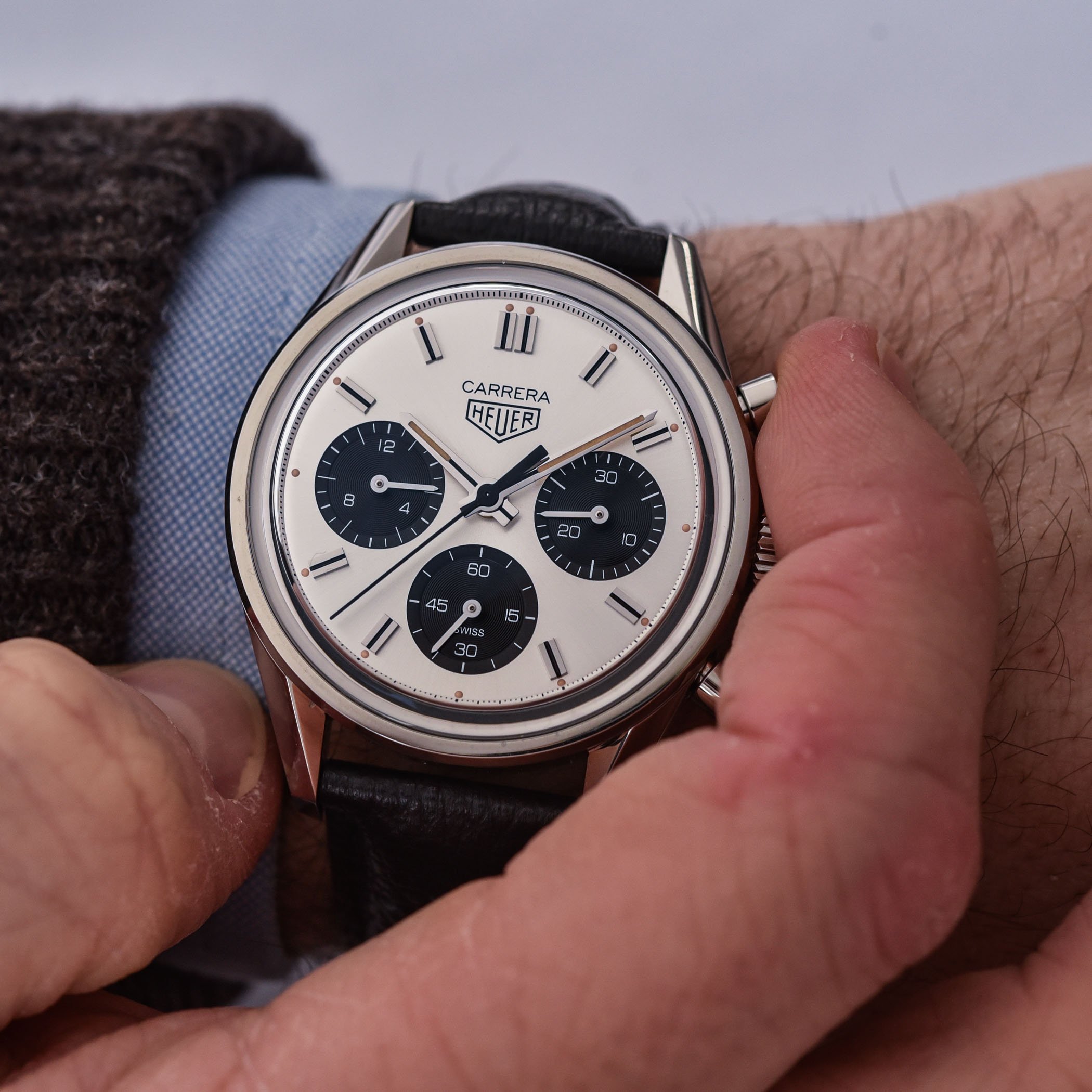 TAG Heuer Carrera Chronograph 60th Anniversary Edition Panda Dial CBK221H.FC8317 - hands-on review - 3 TAG Heuer Carrera Chronograph 60th Anniversary Edition Panda Dial