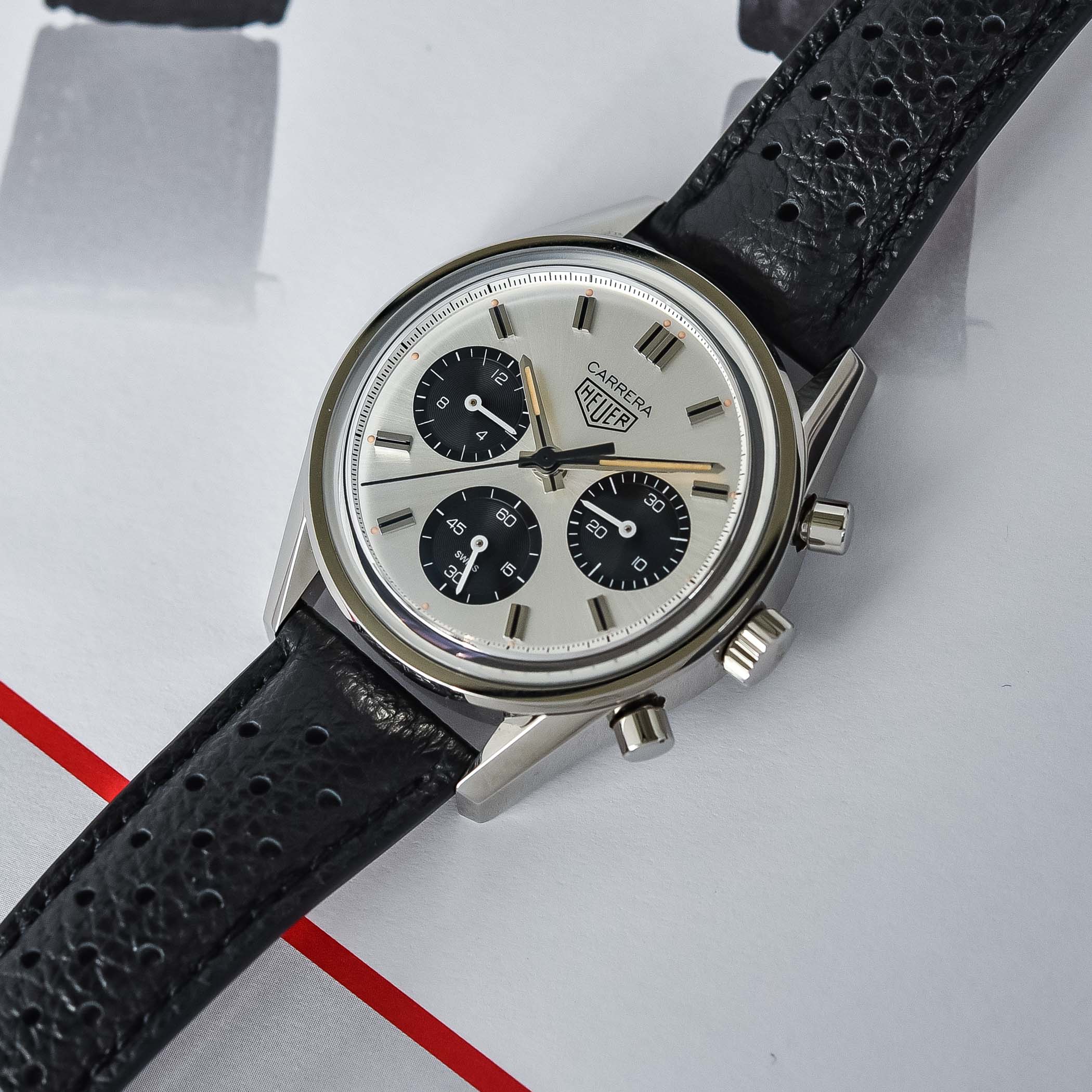 TAG Heuer Carrera Chronograph 60th Anniversary Edition Panda Dial CBK221H.FC8317 - hands-on review - 9 TAG Heuer Carrera Chronograph 60th Anniversary Edition Panda Dial
