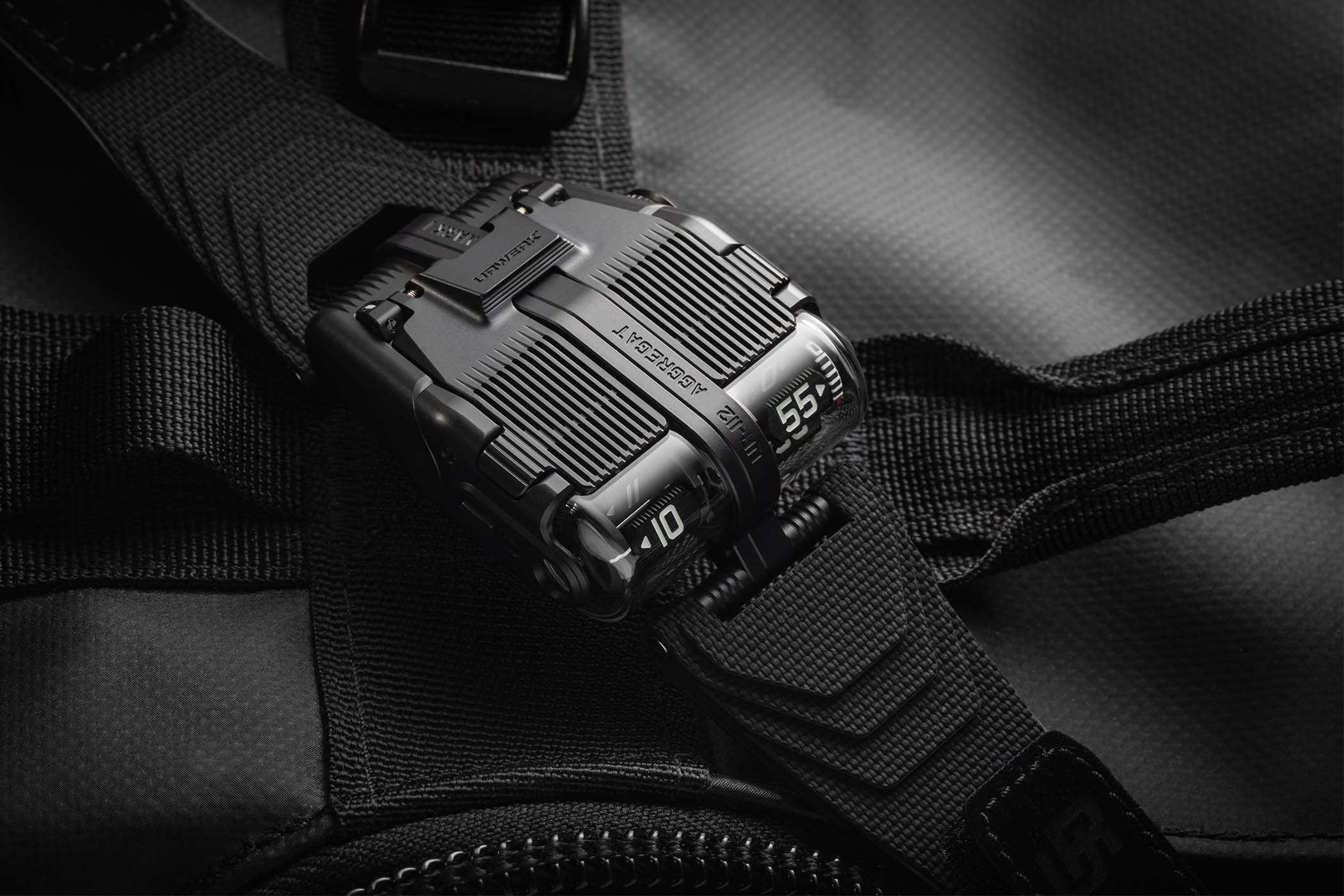 Urwerk UR-112 Aggregat Back to Black