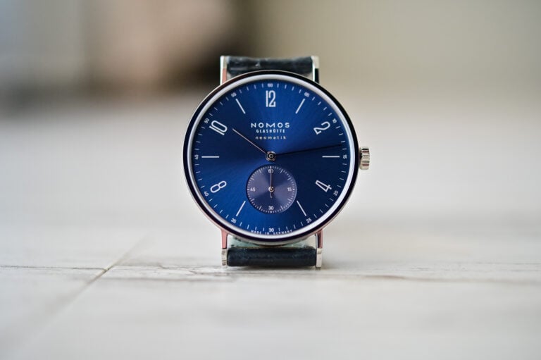 Nomos Tangente neomatik 39 blue gold