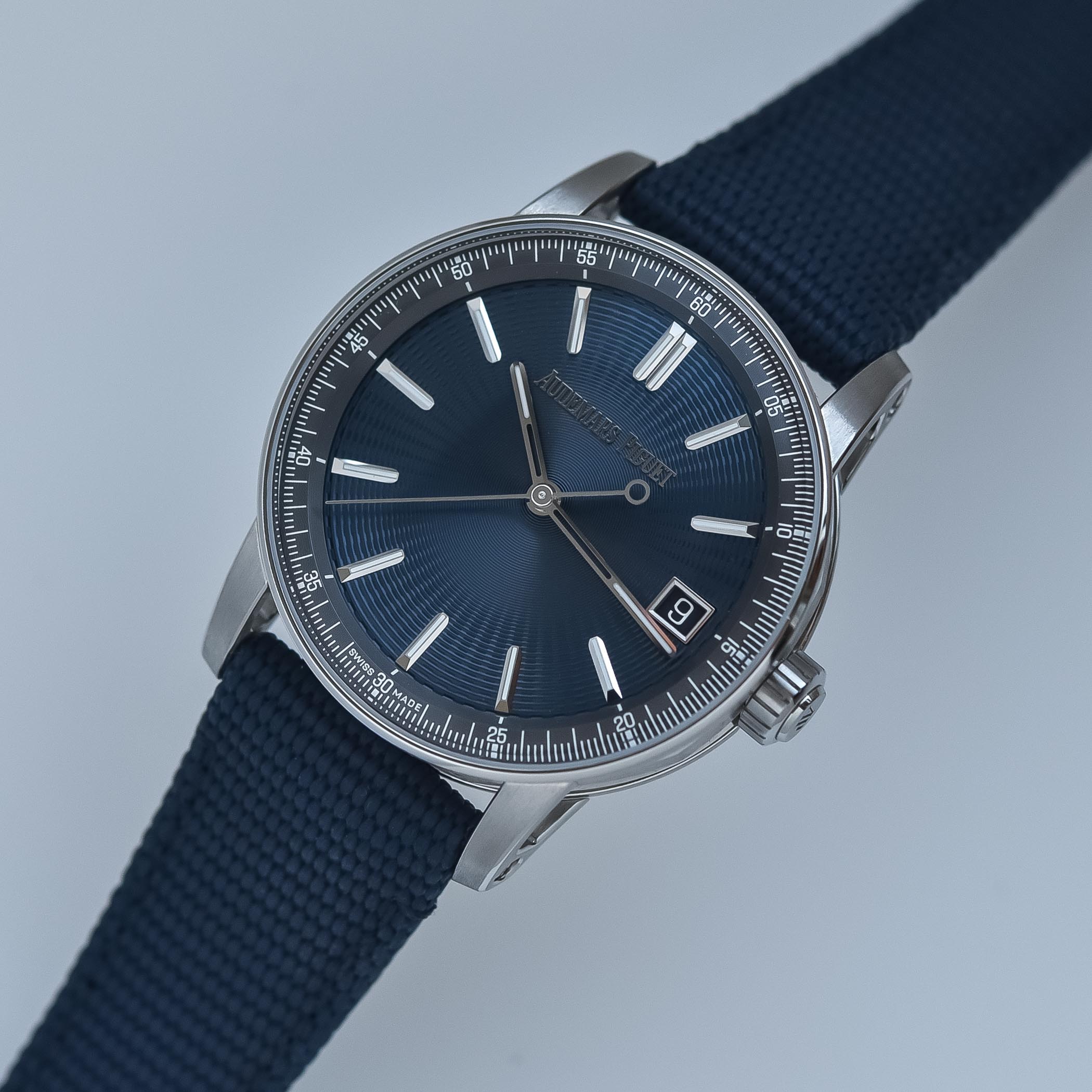 Stainless Steel Code 11.59 Audemars Piguet Collection hands-on review - 5 Stainless Steel Code 11.59 Audemars Piguet Selfwinding