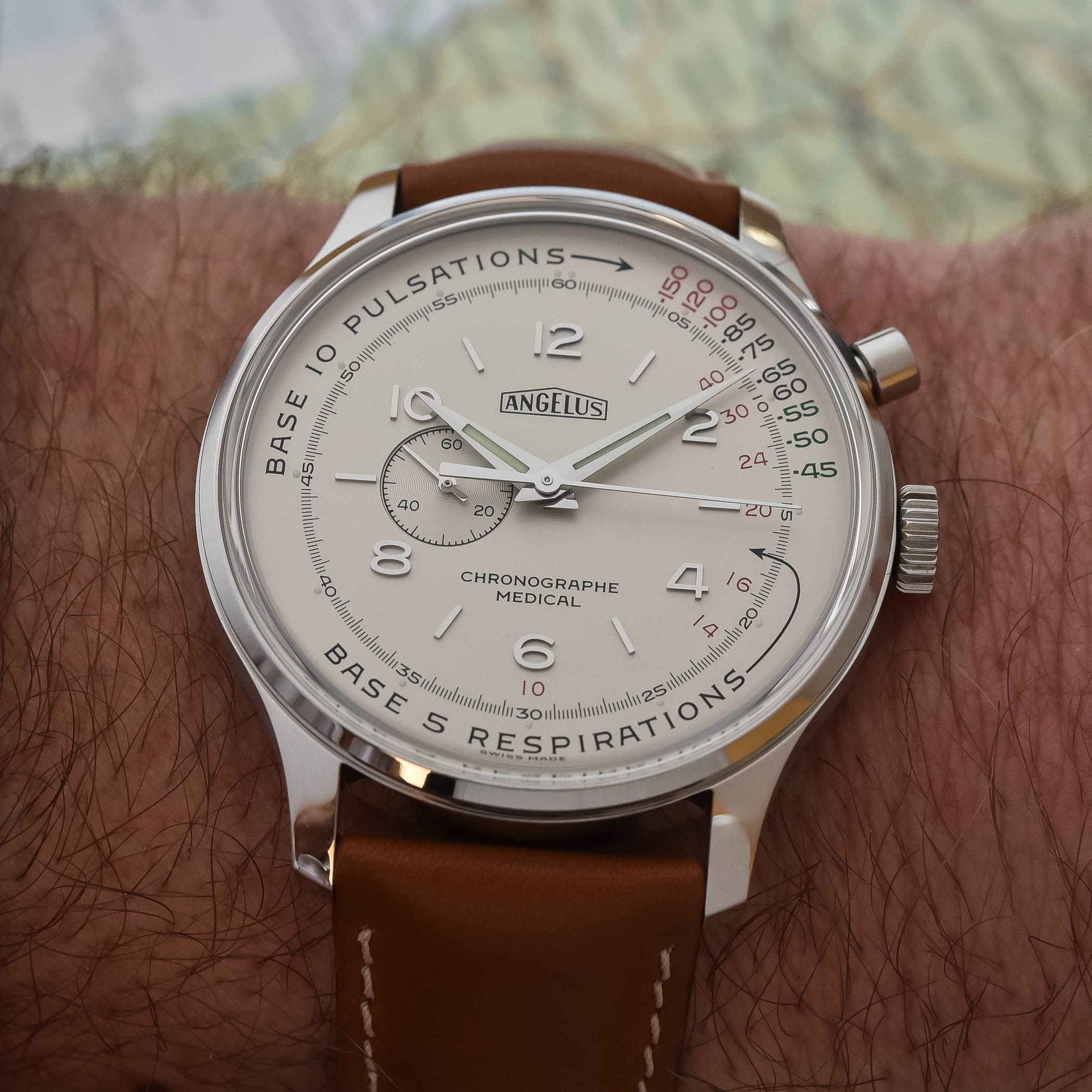 Angelus Chronographe Medical x Massena LAB - hands-on review - 9 Angelus Chronographe Medical x Massena LAB