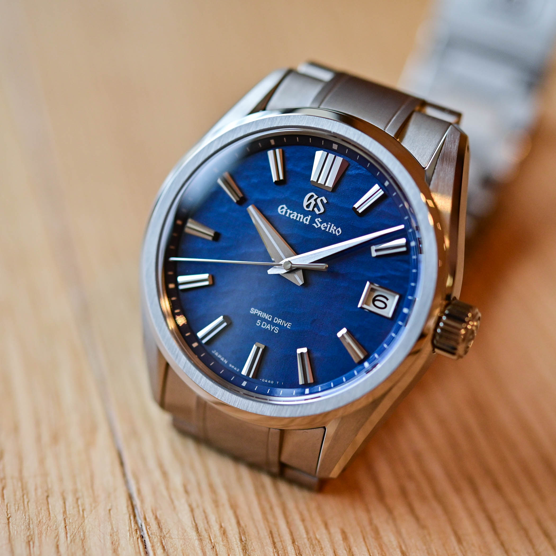 Grand Seiko Spring Drive Titanium Lake Suwa SLGA019 - hands-on - 2 Grand Seiko Spring Drive Titanium Lake Suwa SLGA019