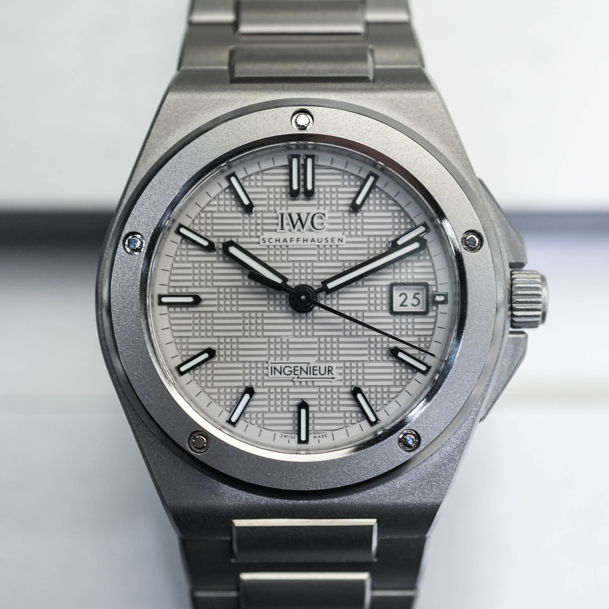 IWC Ingenieur Automatic 40 Titanium IW328904 - Hands-On Review - 7 2023 Genta-Style IWC Ingenieur Automatic 40 Titanium IW328904