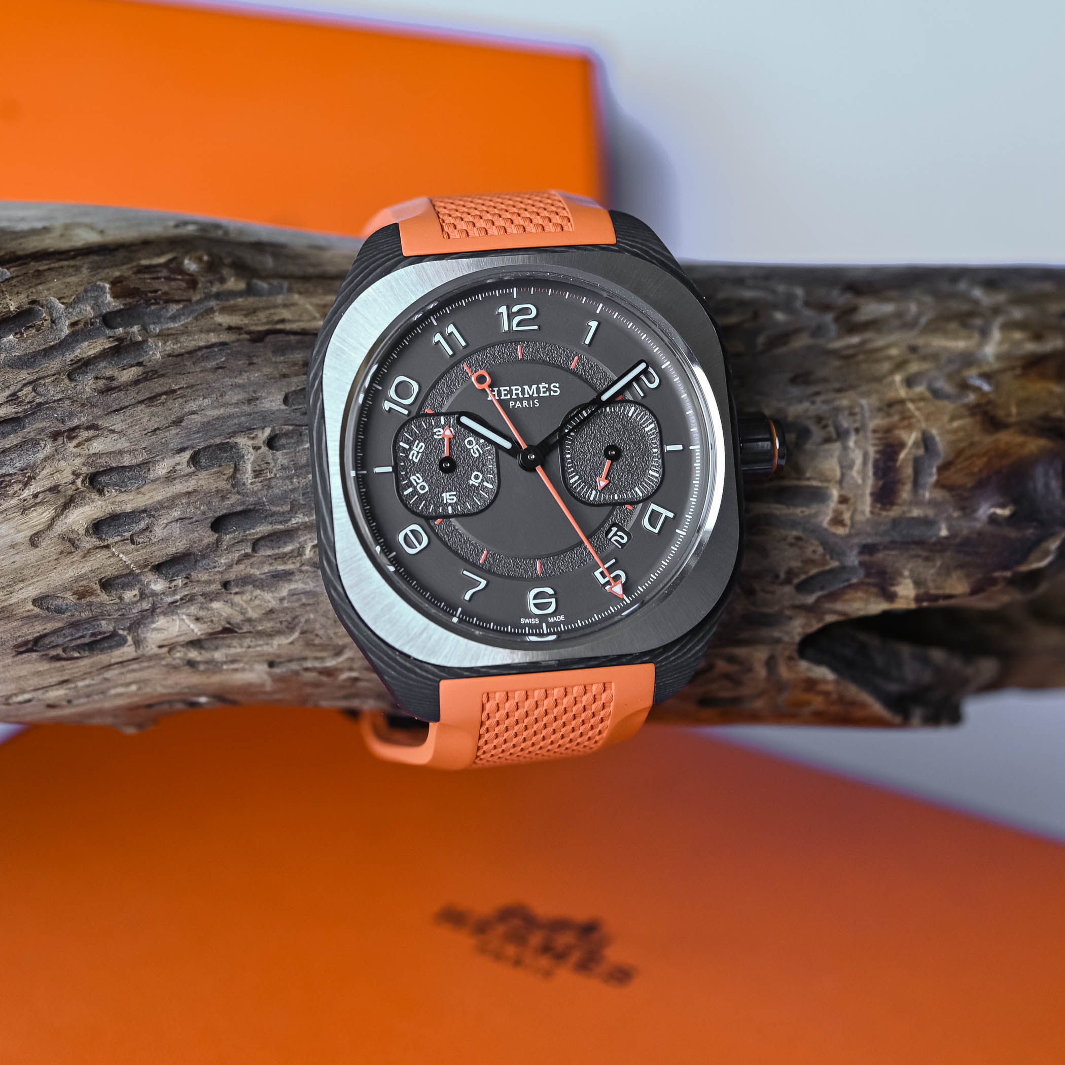 Hermes H08 Chronograph Monopusher - Hands-On Review - 9 Hermès H08 Chronograph Monopusher