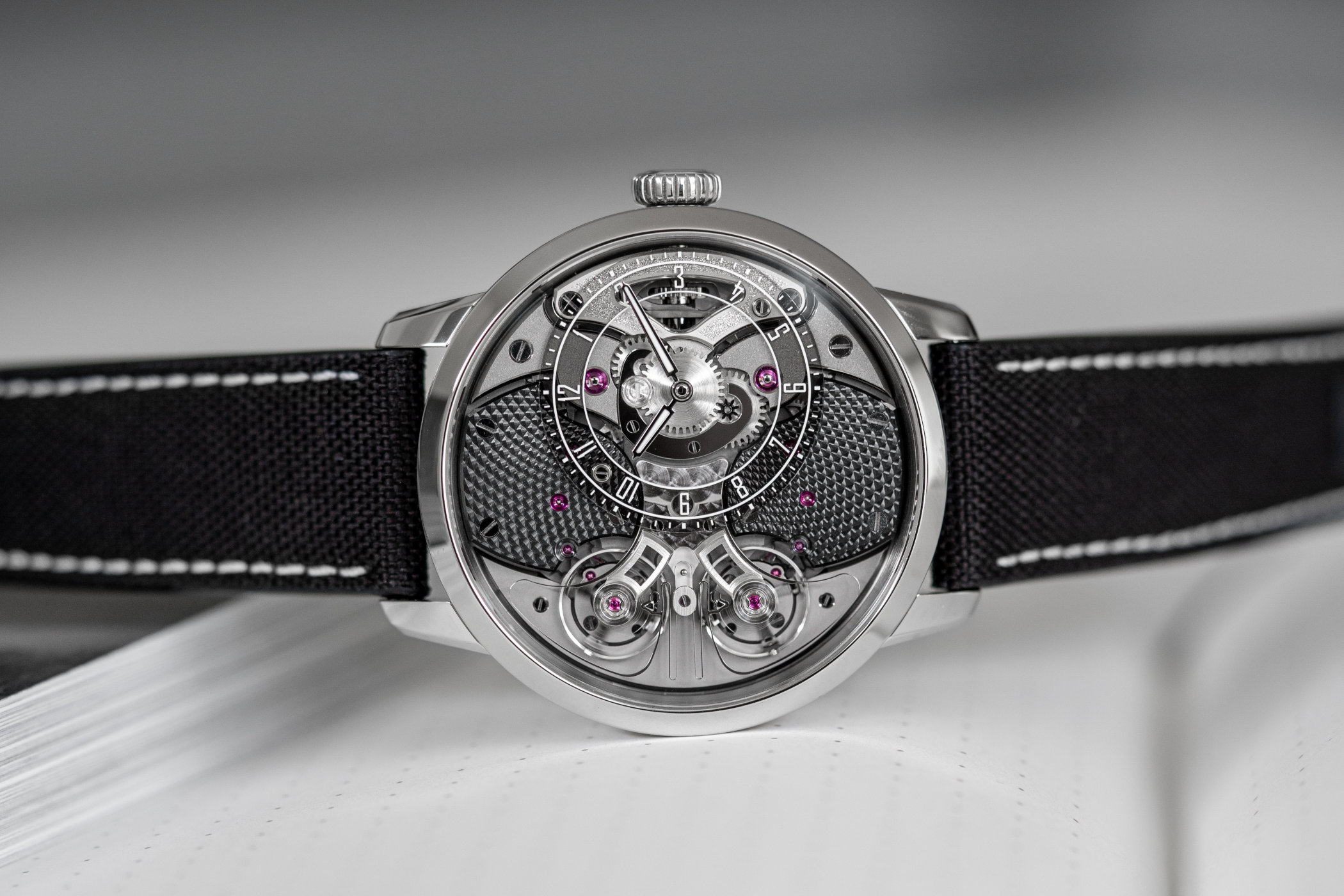 Armin Strom x Horomariobro Pure Resonance Ultimate Sapphire Limited Edition - 8 Armin Strom x Horomariobro Pure Resonance Ultimate Sapphire Limited Edition - 8