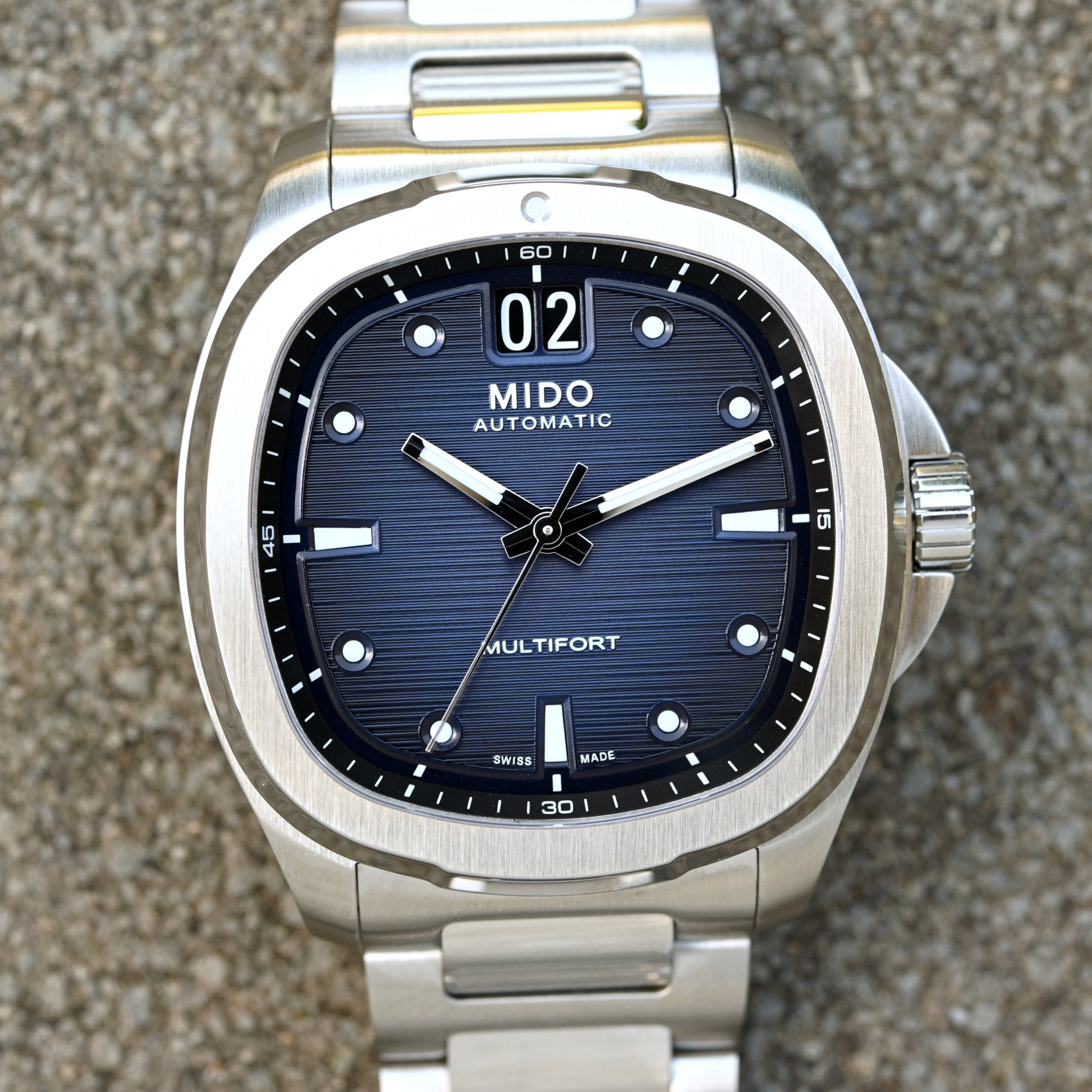 Mido Multifort TV Big Date - blue gradient dial - steel bracelet 3 Mido Multifort TV Big Date - blue gradient dial - steel bracelet 3