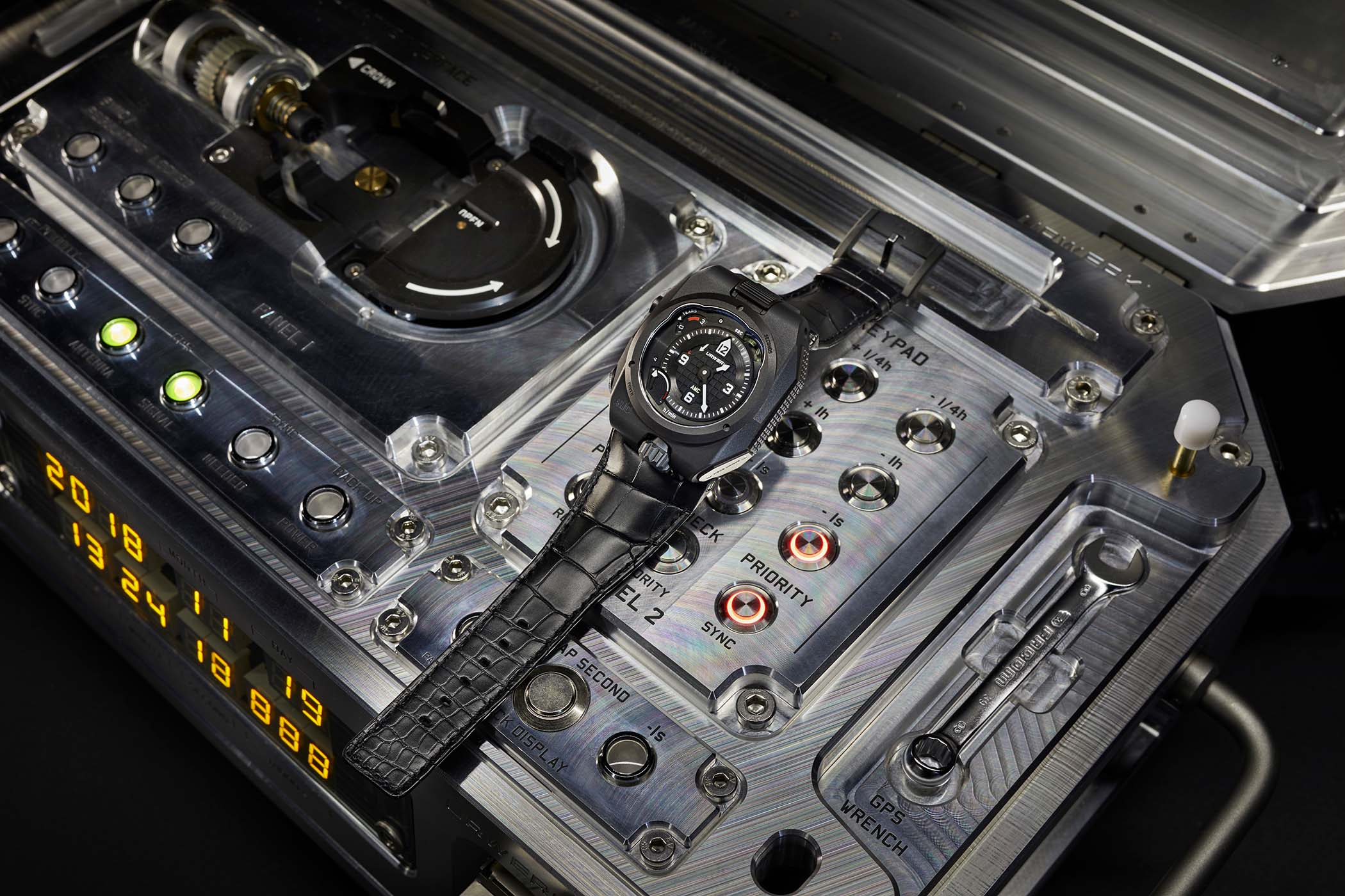 urwerk_amc_2 urwerk_amc_2