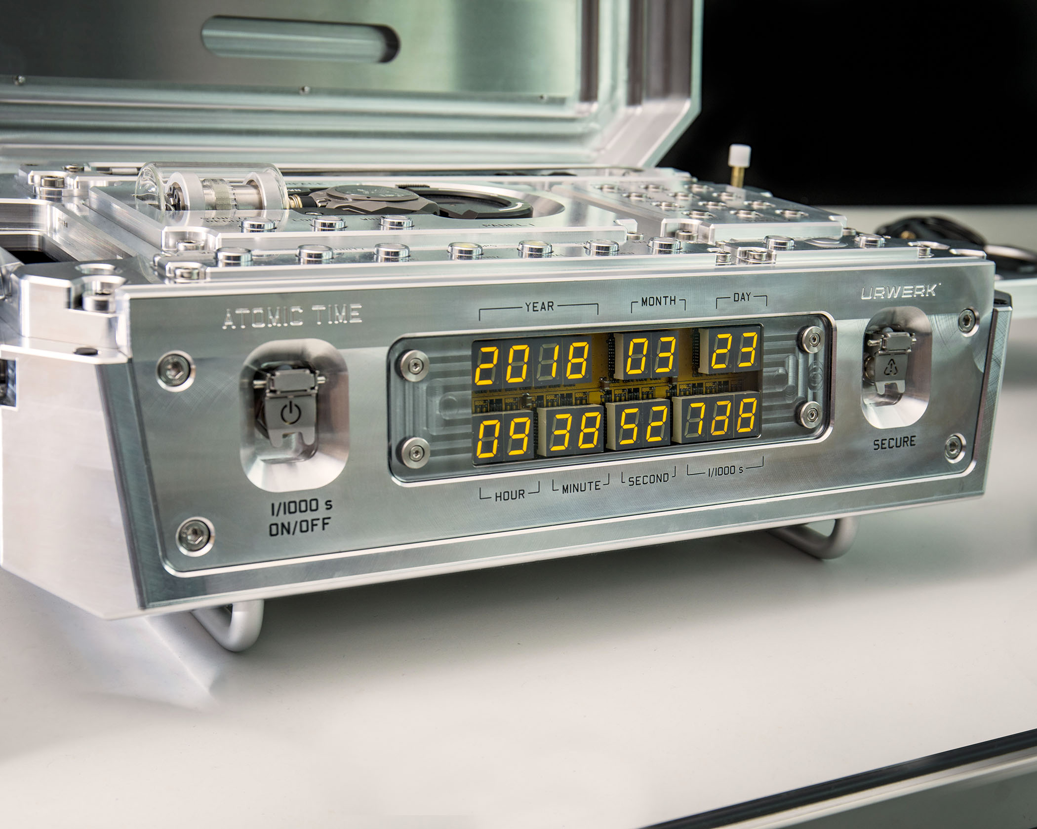 urwerk_amc_4 urwerk_amc_4