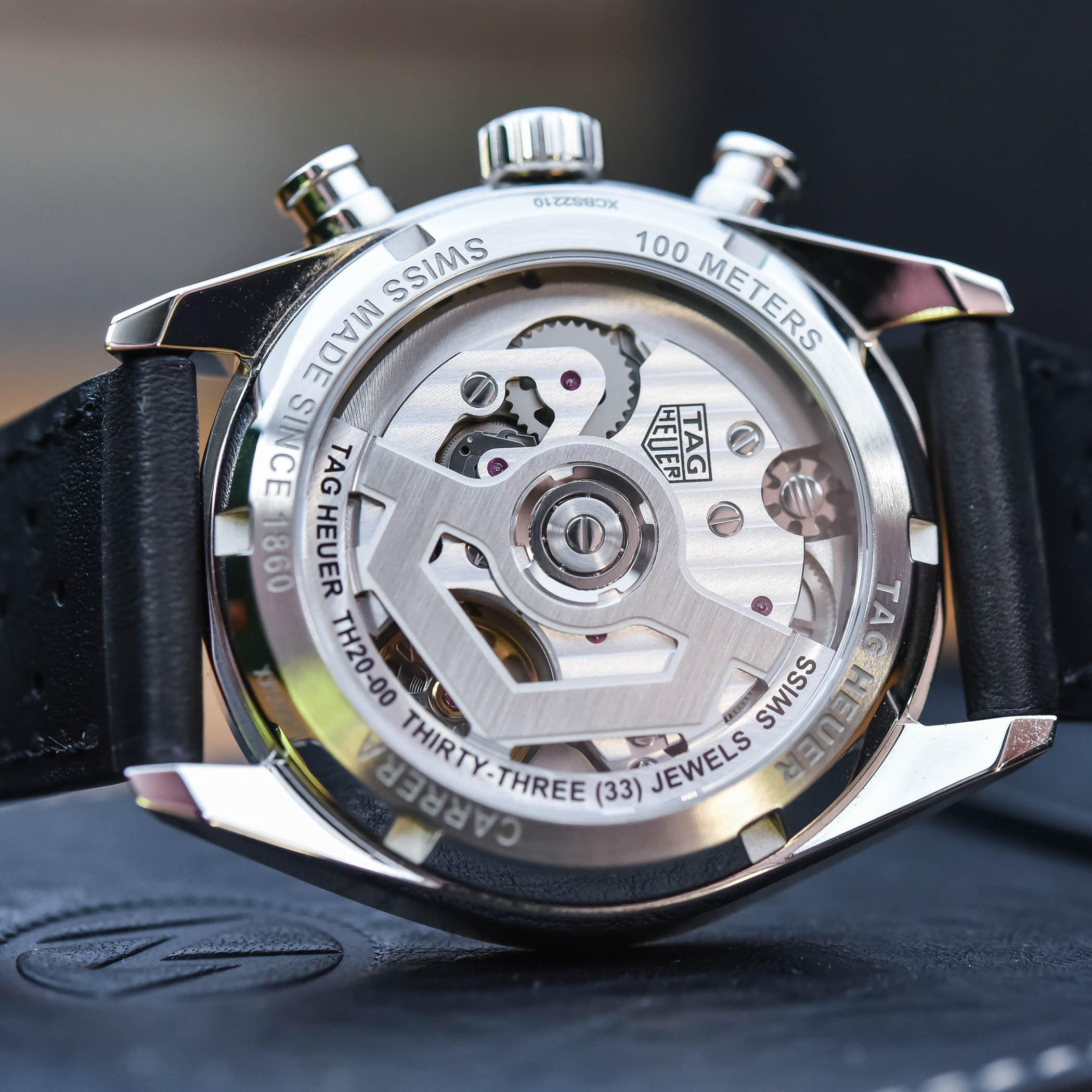 TAG Heuer Carrera Glassbox Chronograph 39mm Reverse panda calibre TH20-00 - CBS2210.FC6534 - video review - 8 TAG Heuer Carrera Glassbox video review