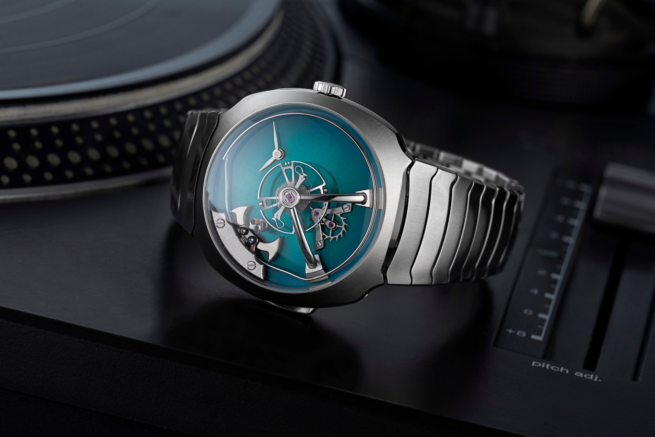 Moser x MB&F Streamliner Pandamonium For Only Watch