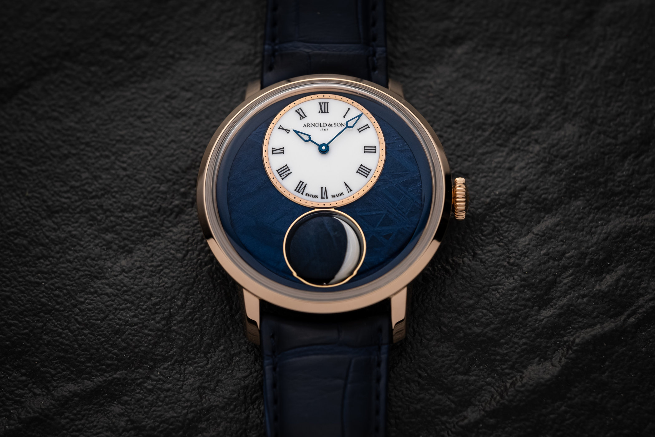 Arnold & Son Luna Magna Red Gold Meteorite - 3 Arnold & Son Luna Magna Red Gold Meteorite - 3