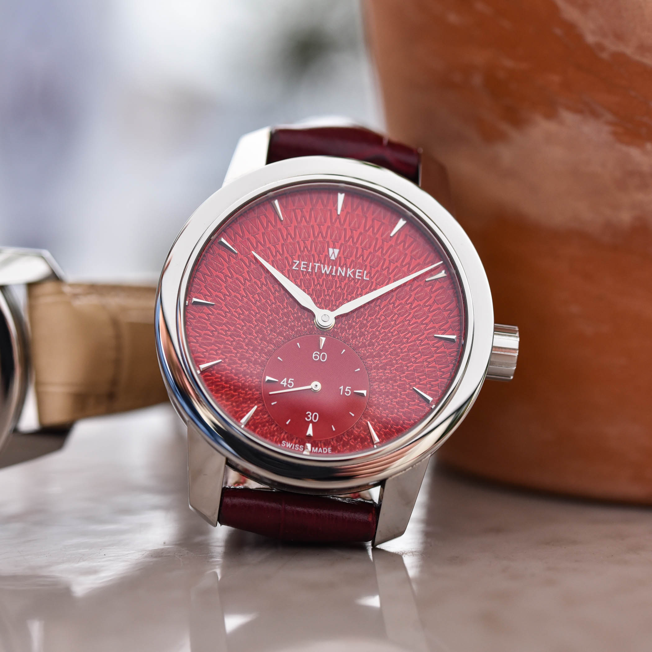 Zeitwinkel Mask Series Coloured dial Small Seconds 188 - hands-on - 7 Zeitwinkel Mask Series Coloured dial Small Seconds 188 - hands-on - 7