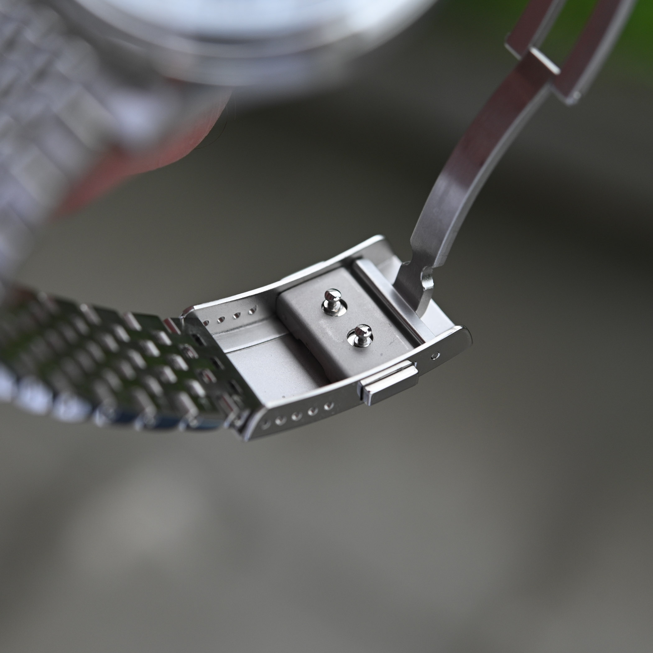 2023 Longines Legend Diver 39mm No-Date COSC - Hands-on Review - 3 Longines Legend Diver 39mm No-Date COSC