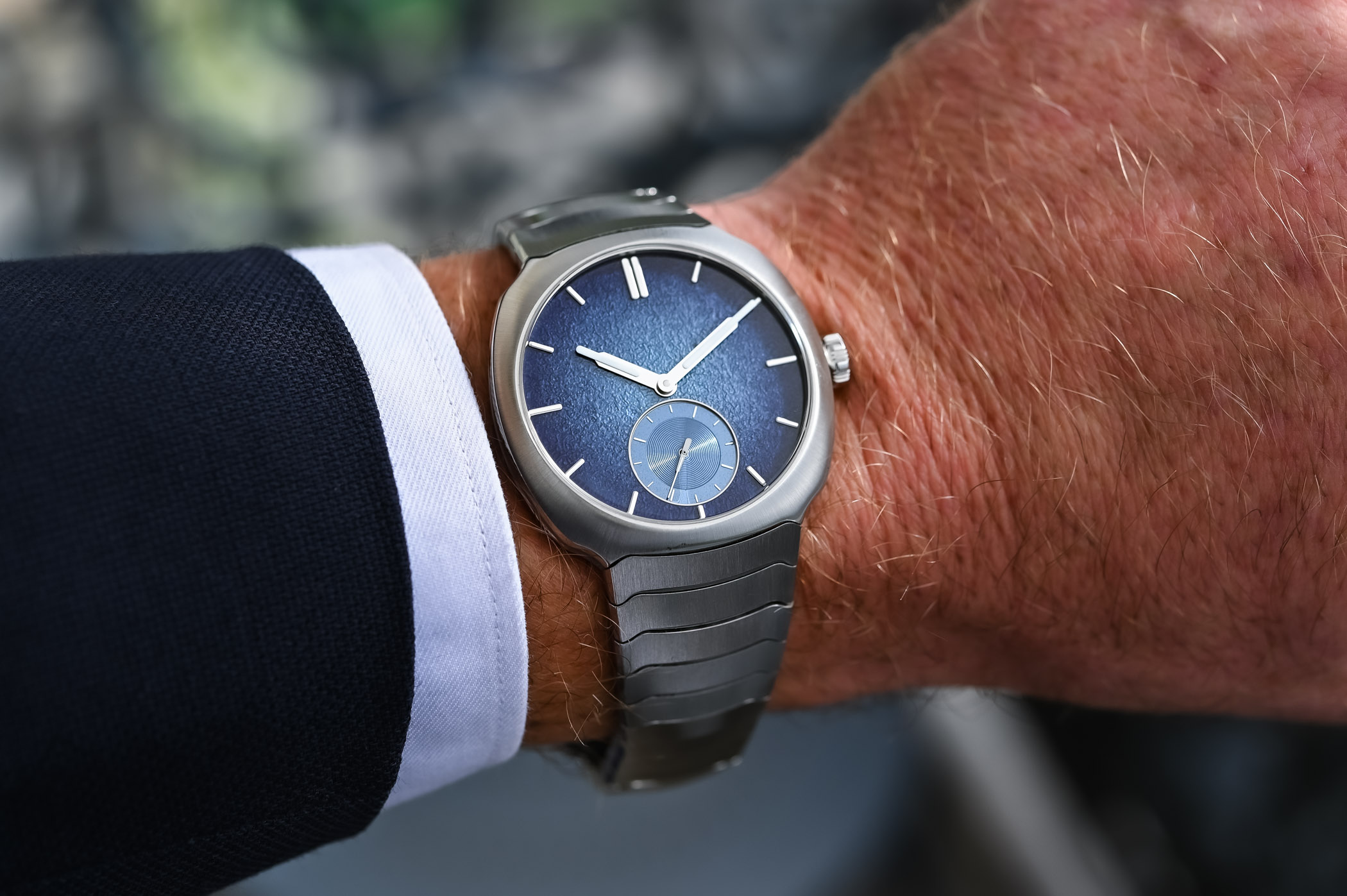 Moser Streamliner Small Seconds Micro-Rotor Enamel