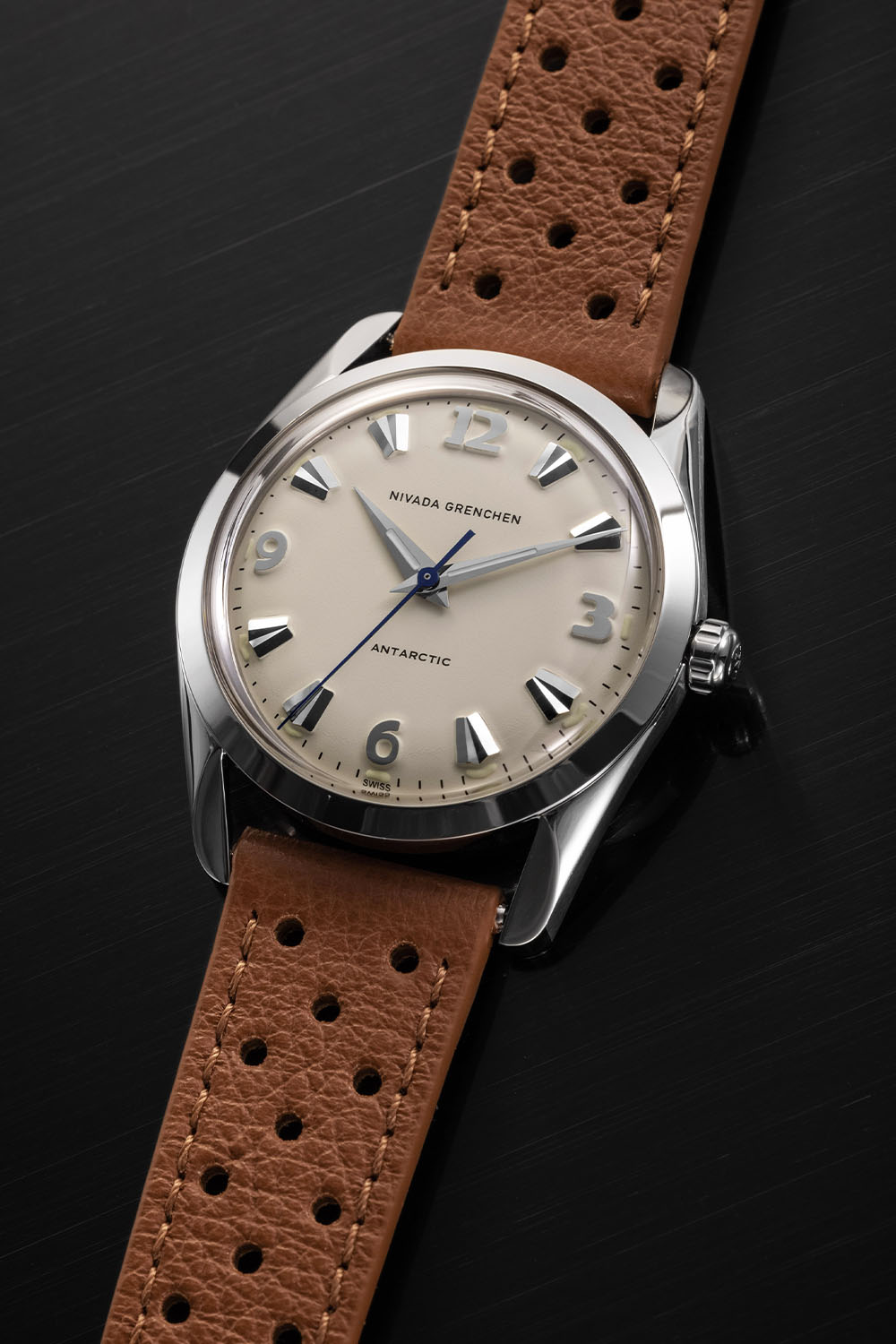 Nivada Grenchen Antarctic 35mm hand-wound - 3 Nivada Grenchen Antarctic 35mm hand-wound - 3