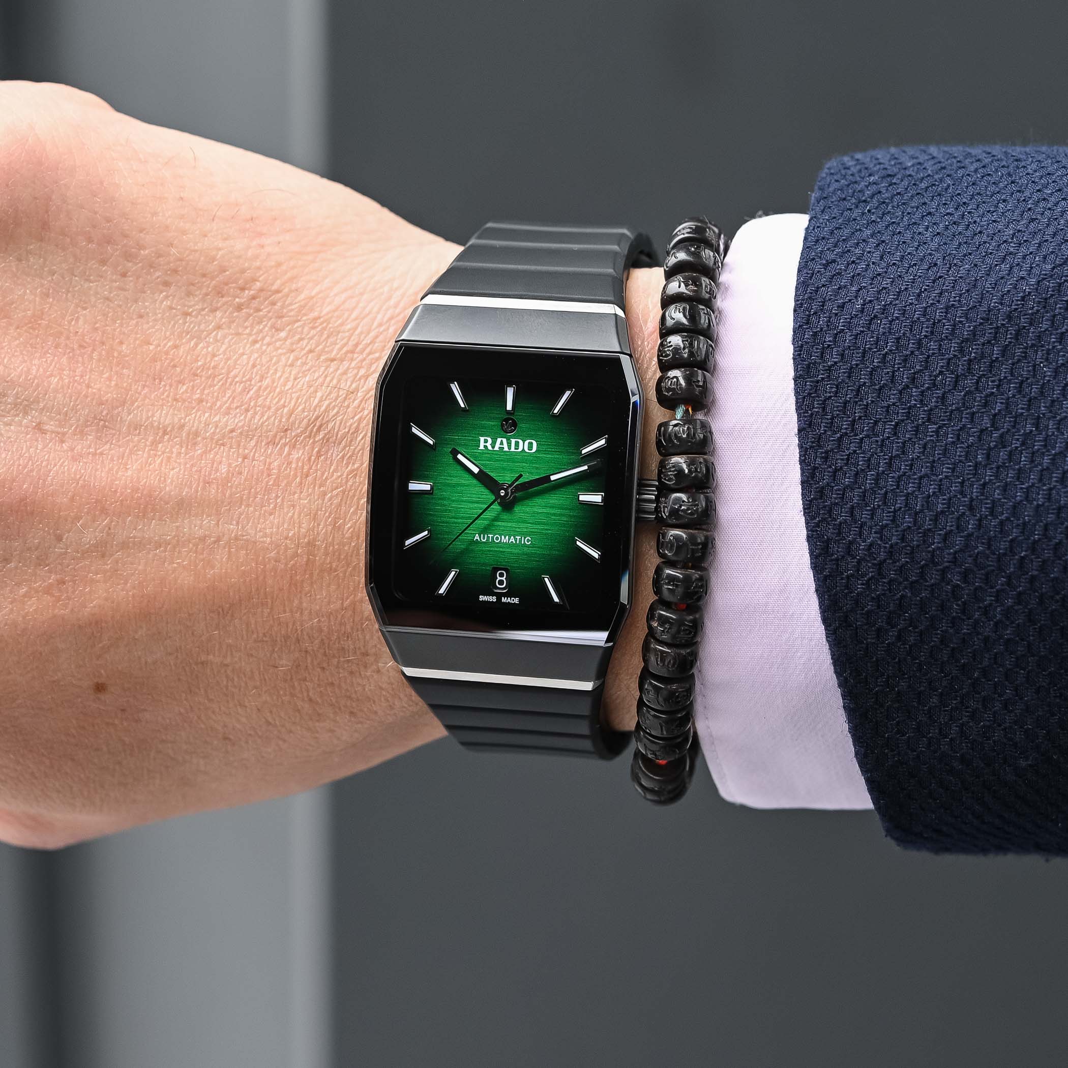 2023-return-of-rado-anatom-collection-vintage-inspired-square-watch-ceramic-hands-on-review-7