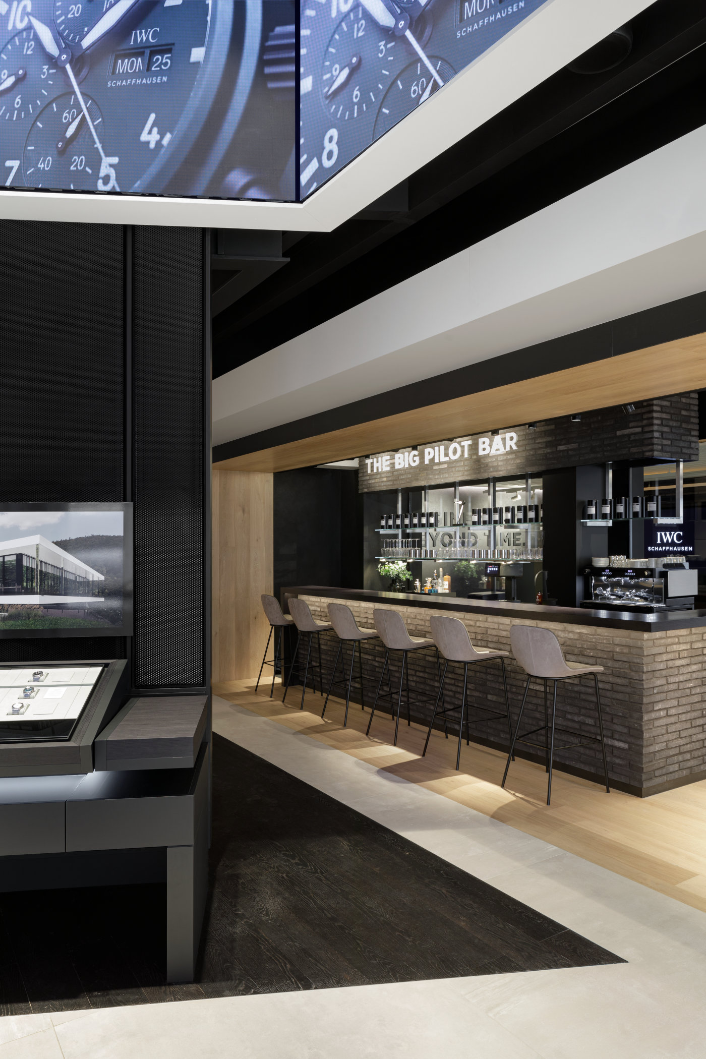 IWC Schaffhausen - Amsterdam Boutique - P.C. Hooftstraat - 2023 - 7 IWC Schaffhausen - Amsterdam Boutique - P.C. Hooftstraat - 2023 - 7