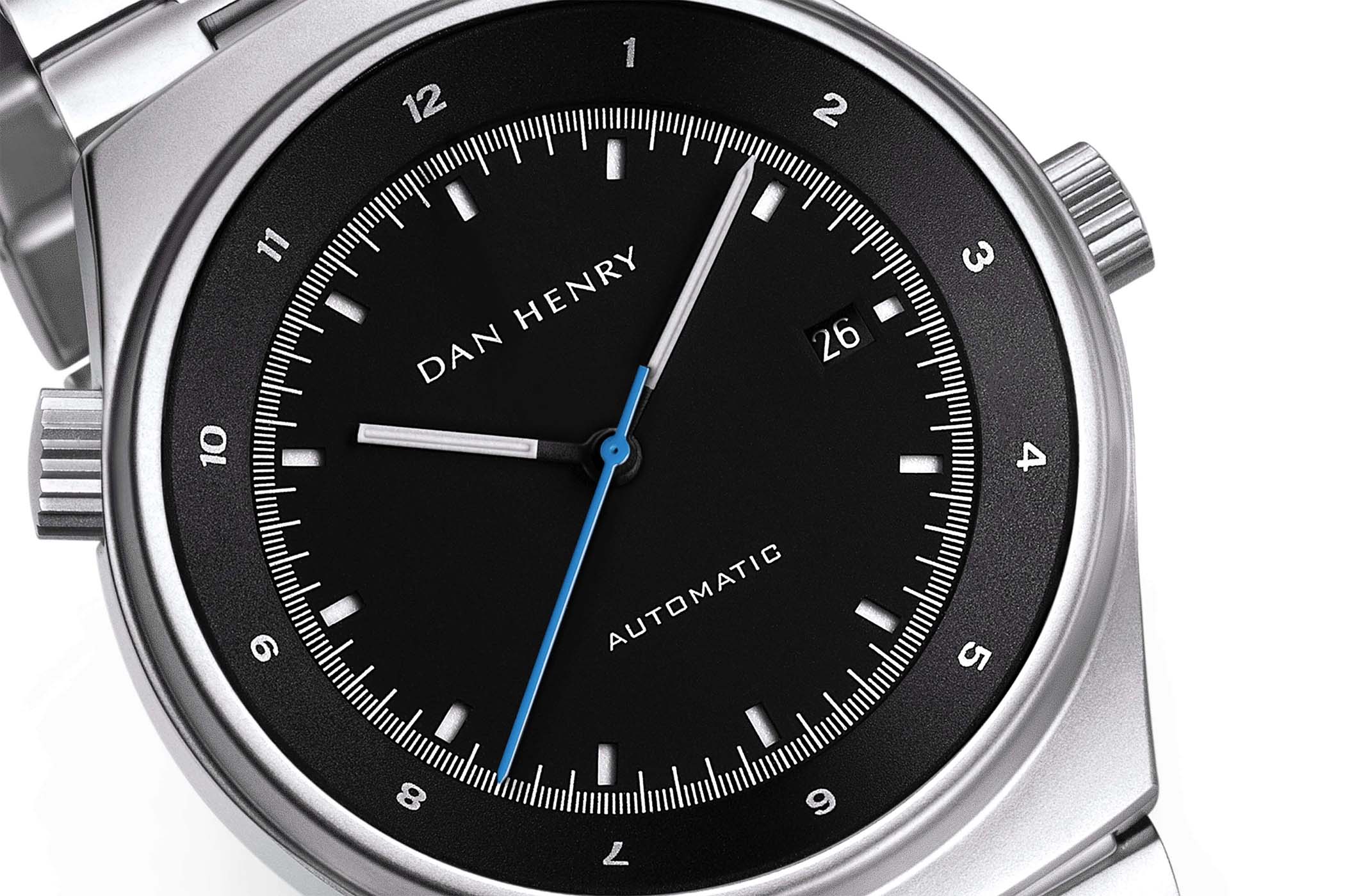 Dan Henry 1972 Maverick Automatic Time-and-date accessible 1970s sports watch - 10 Dan Henry 1972 Maverick Automatic Time-and-date accessible 1970s sports watch - 10