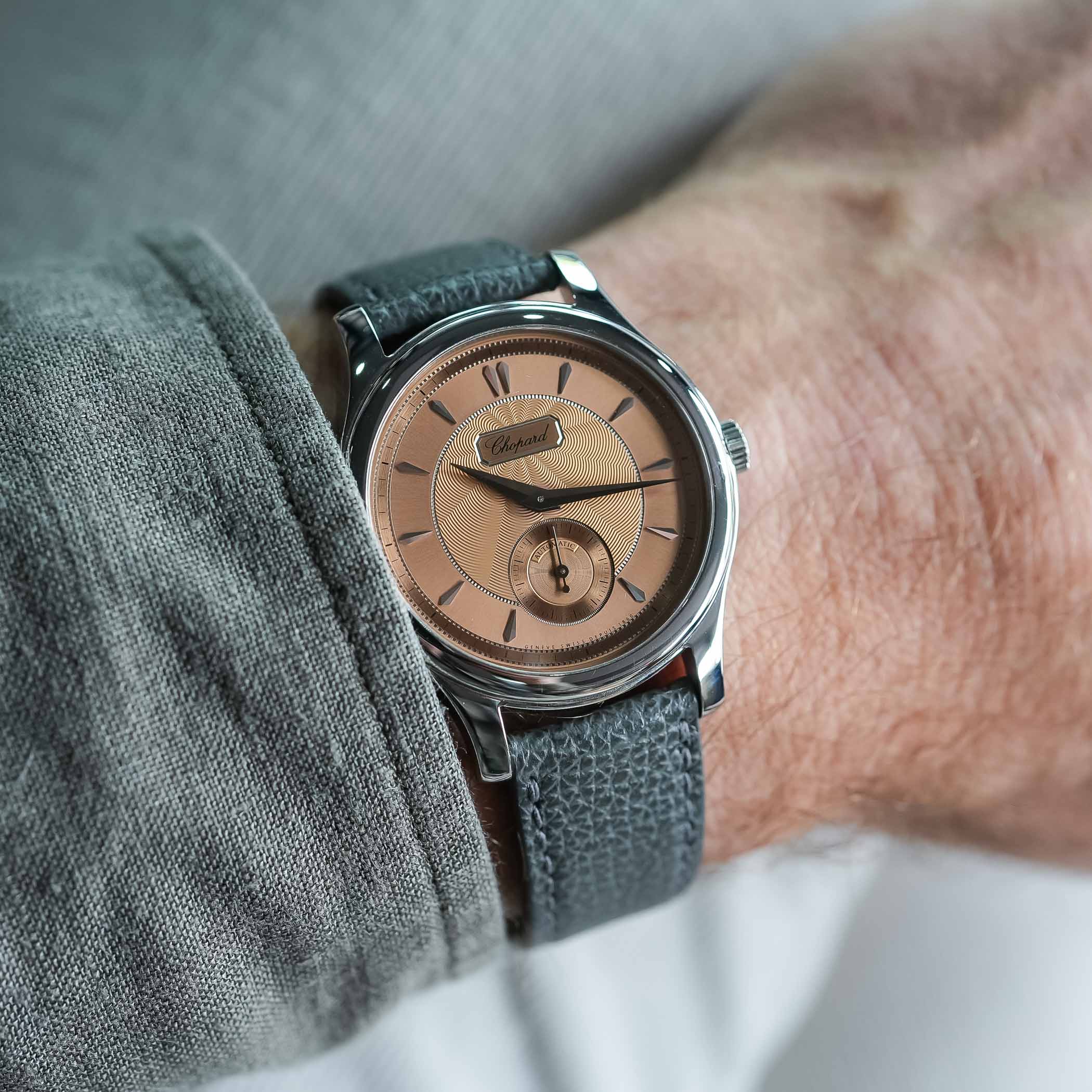 video-review-chopard-luc-1860-salmon-dial-lucent-steel-calibre-96-40-micro-rotor-1 video-review-chopard-luc-1860-salmon-dial-lucent-steel-calibre-96-40-micro-rotor-1