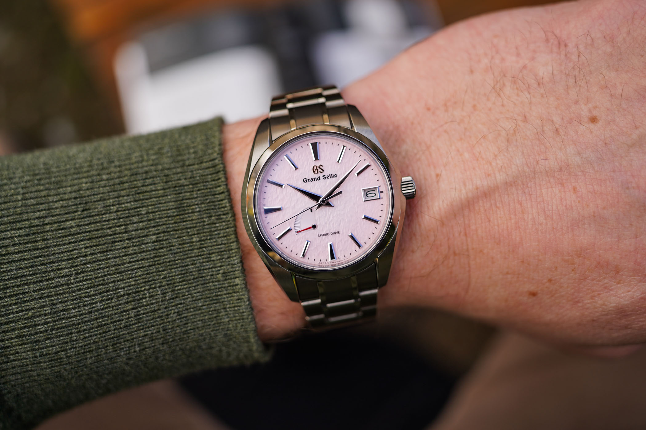 Grand Seiko Pink Snowflake Spring Drive Titanium Caliber 9R 20th Anniversary Limited Edition SBGA497 - review - 10 Grand Seiko Pink Snowflake Spring Drive SBGA497