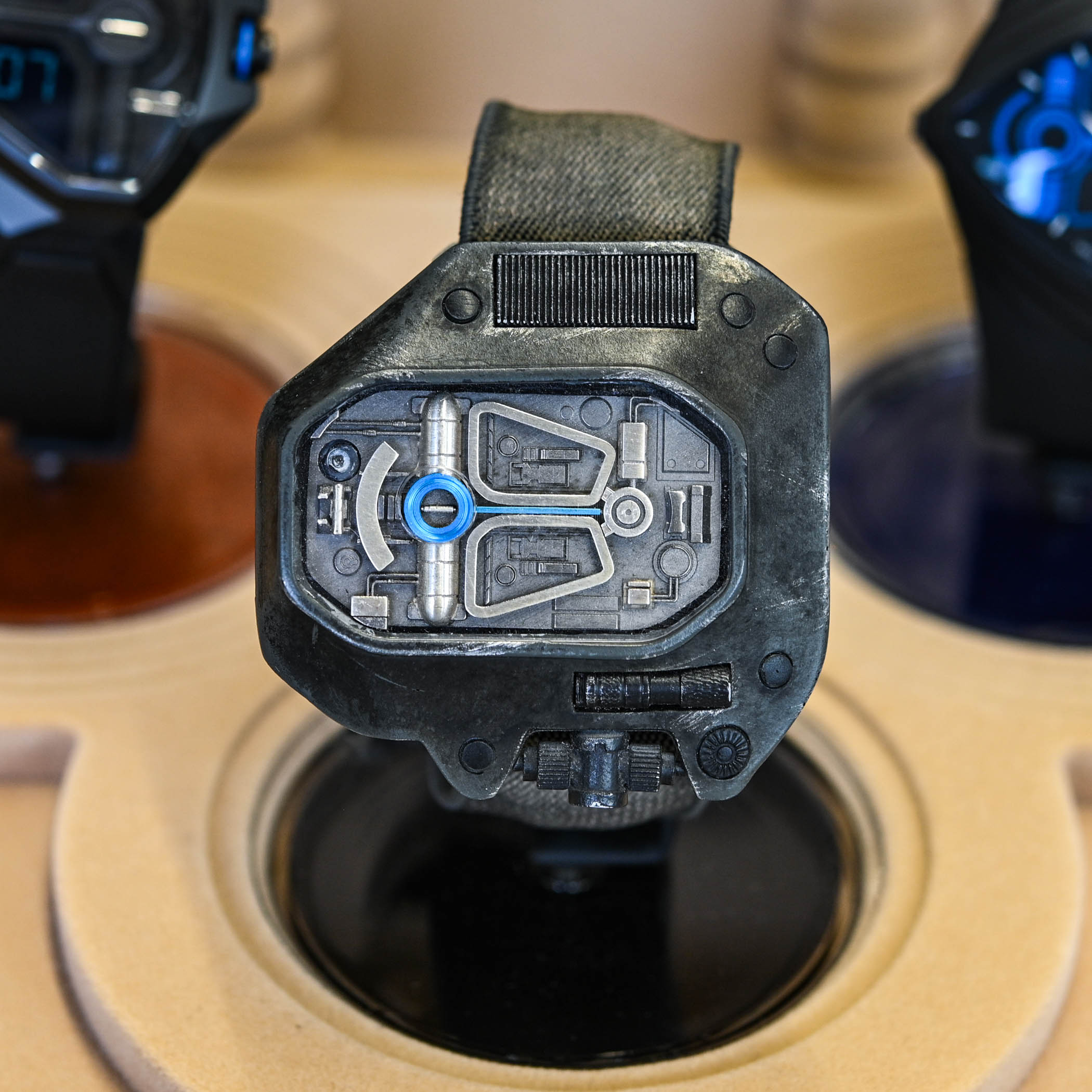 hamilton-dune-part-two-official-desert-watch-prop-revealed-introducing-two-hamilton-ventura-dune-limited-edition-3 hamilton-dune-part-two-official-desert-watch-prop-revealed-introducing-two-hamilton-ventura-dune-limited-edition-3