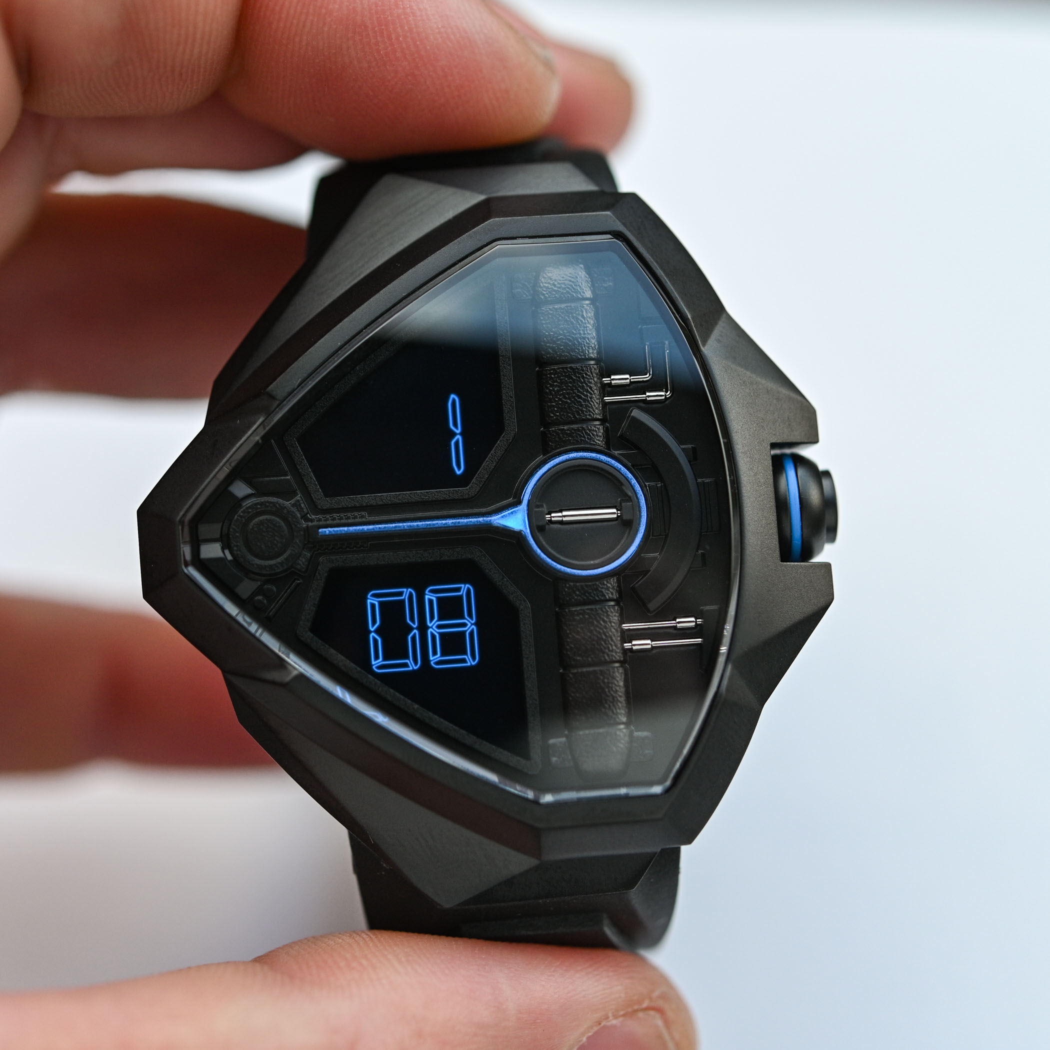 hamilton-dune-part-two-official-desert-watch-prop-revealed-introducing-two-hamilton-ventura-dune-limited-edition-5 hamilton-dune-part-two-official-desert-watch-prop-revealed-introducing-two-hamilton-ventura-dune-limited-edition-5