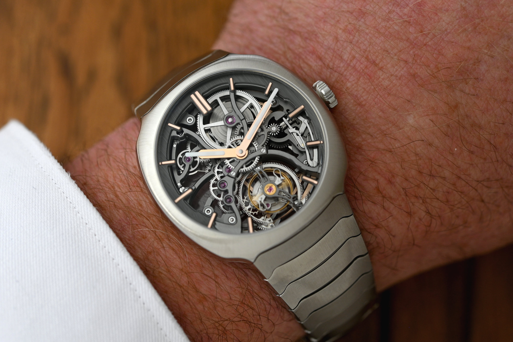 H. Moser & Cie Streamliner Tourbillon Skeleton - 3 H. Moser & Cie Streamliner Tourbillon Skeleton - 3