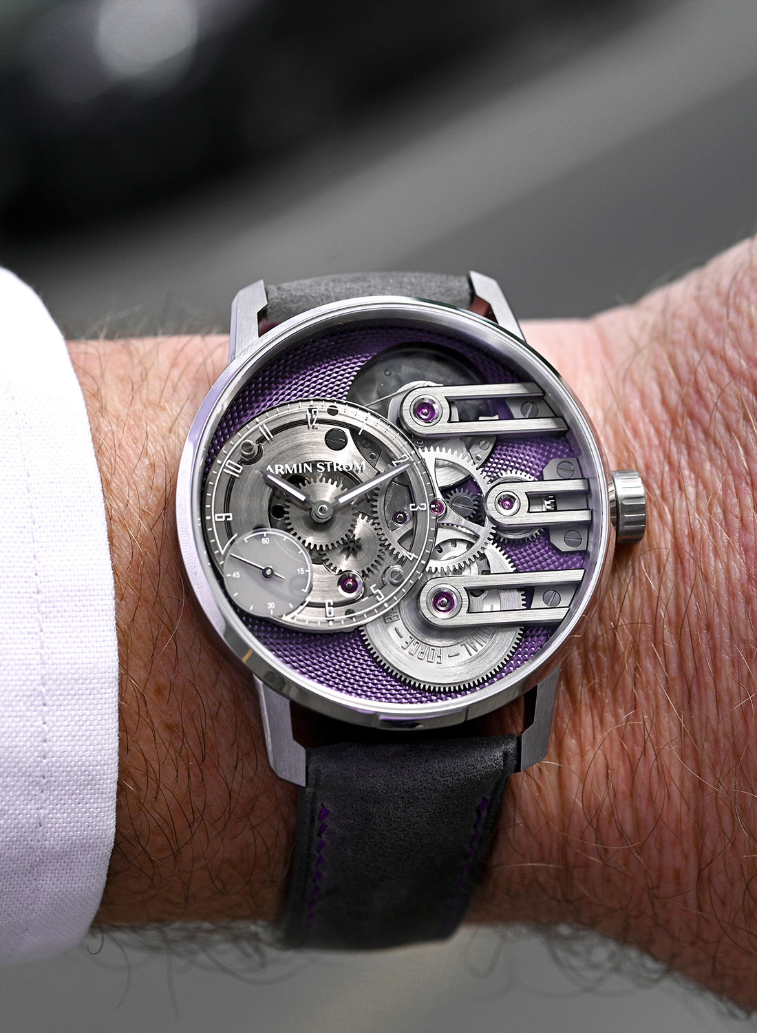 Armin Strom Gravity Equal Force Ultimate Sapphire Purple hands-on review - 12 Armin Strom Gravity Equal Force Ultimate Sapphire Purple hands-on review - 12