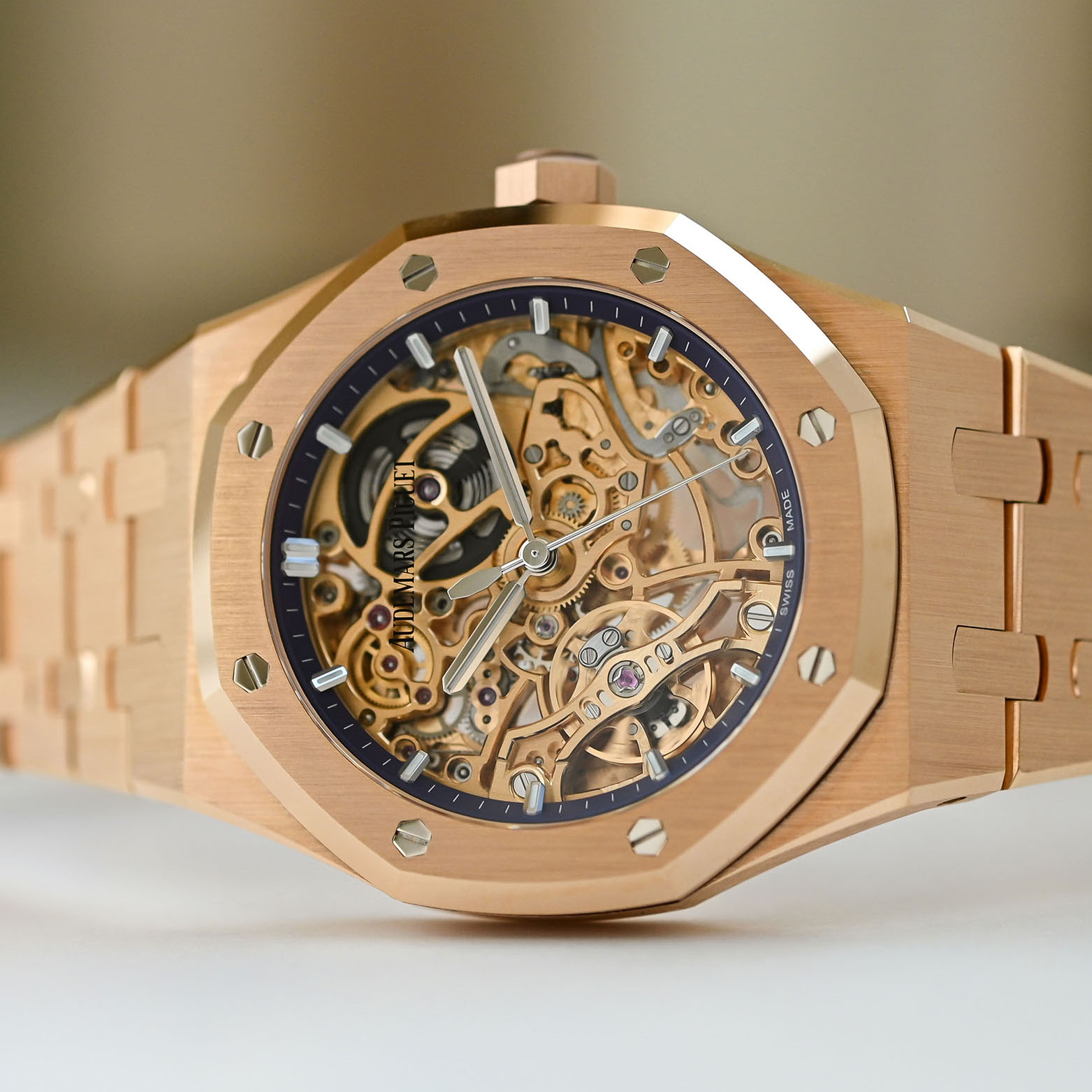 Audemars Piguet Royal Oak Double Balance Wheel Openworked 37mm 2024 versions - 15467BC 15467OR - hands-on - 10 Audemars Piguet Royal Oak Double Balance Wheel Openworked 37mm 2024 versions - 15467BC 15467OR - hands-on - 10