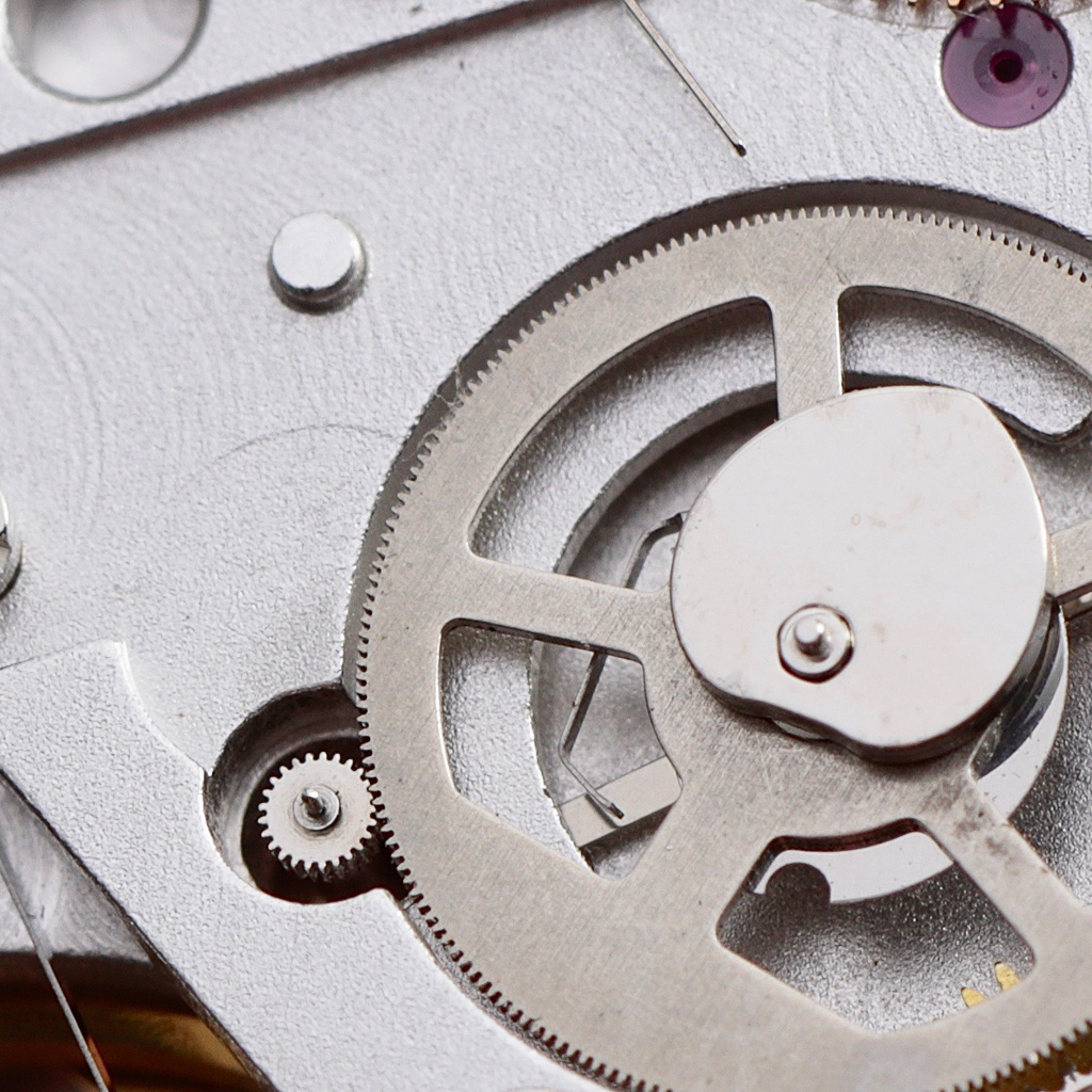 Valjoux 7750 deconstruction - Naked Watchmaker - 7 Image by www.thenakedwatchmaker.com