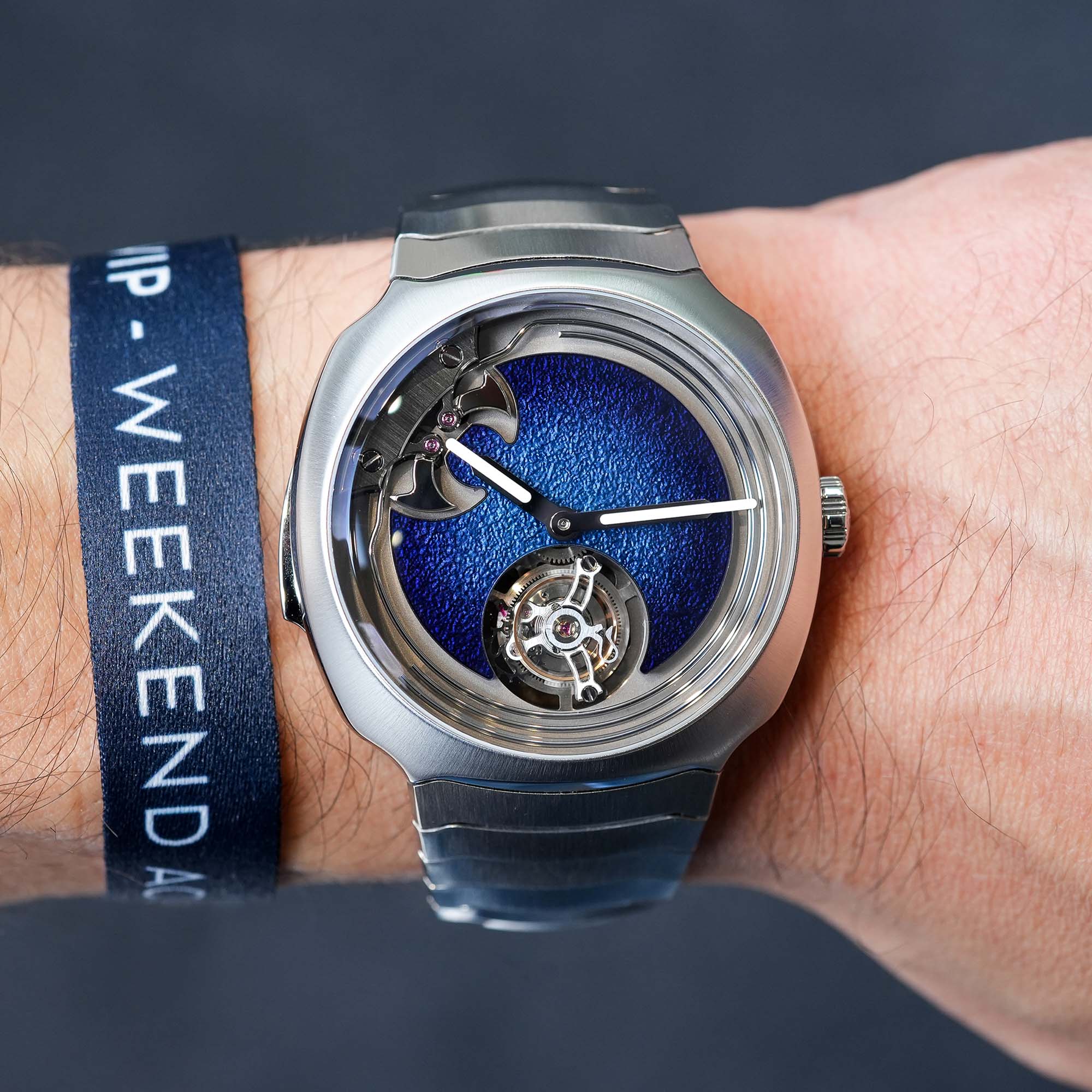 H Moser Cie Streamliner Concept Minute Repeater Tourbillon Blue Enamel - review - 7 H Moser Cie Streamliner Concept Minute Repeater Tourbillon Blue Enamel - review - 7