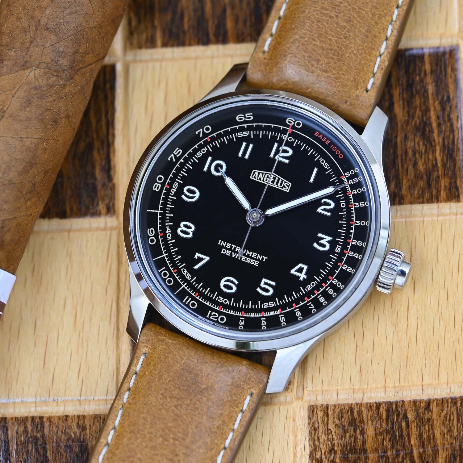 Angelus Instrument de Vitesse Monopusher Chronograph Calibre A5000 ex-THA movement 045MC la Joux Perret - review - 9 Angelus Instrument de Vitesse Monopusher Chronograph Calibre A5000 ex-THA movement 045MC la Joux Perret - review - 9