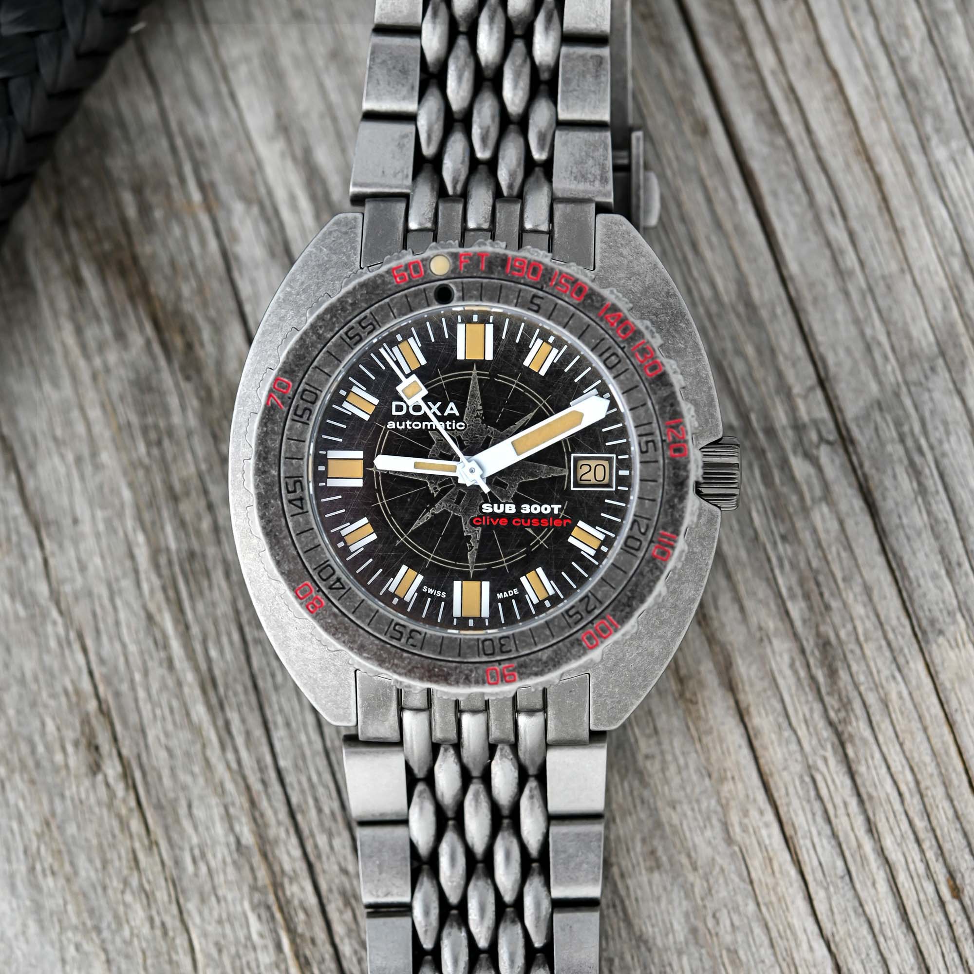 Doxa SUB 300T Sharkhunter Clive Cussler Black Dial Dive watch review-2 Doxa SUB 300T Sharkhunter Clive Cussler Black Dial Dive watch review-2