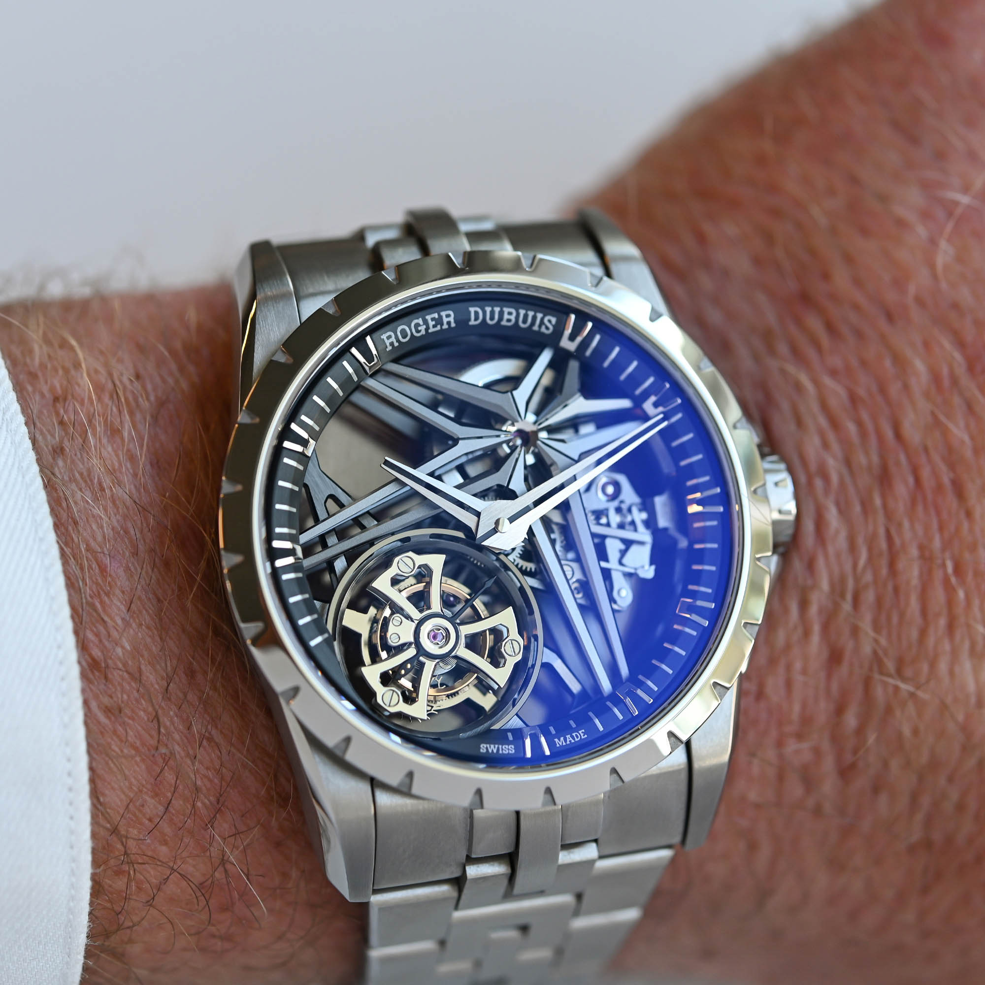 Roger Dubuis Excalibur Titanium Monotourbillon DBEX1112 review - 10 Roger Dubuis Excalibur Titanium Monotourbillon DBEX1112 review - 10
