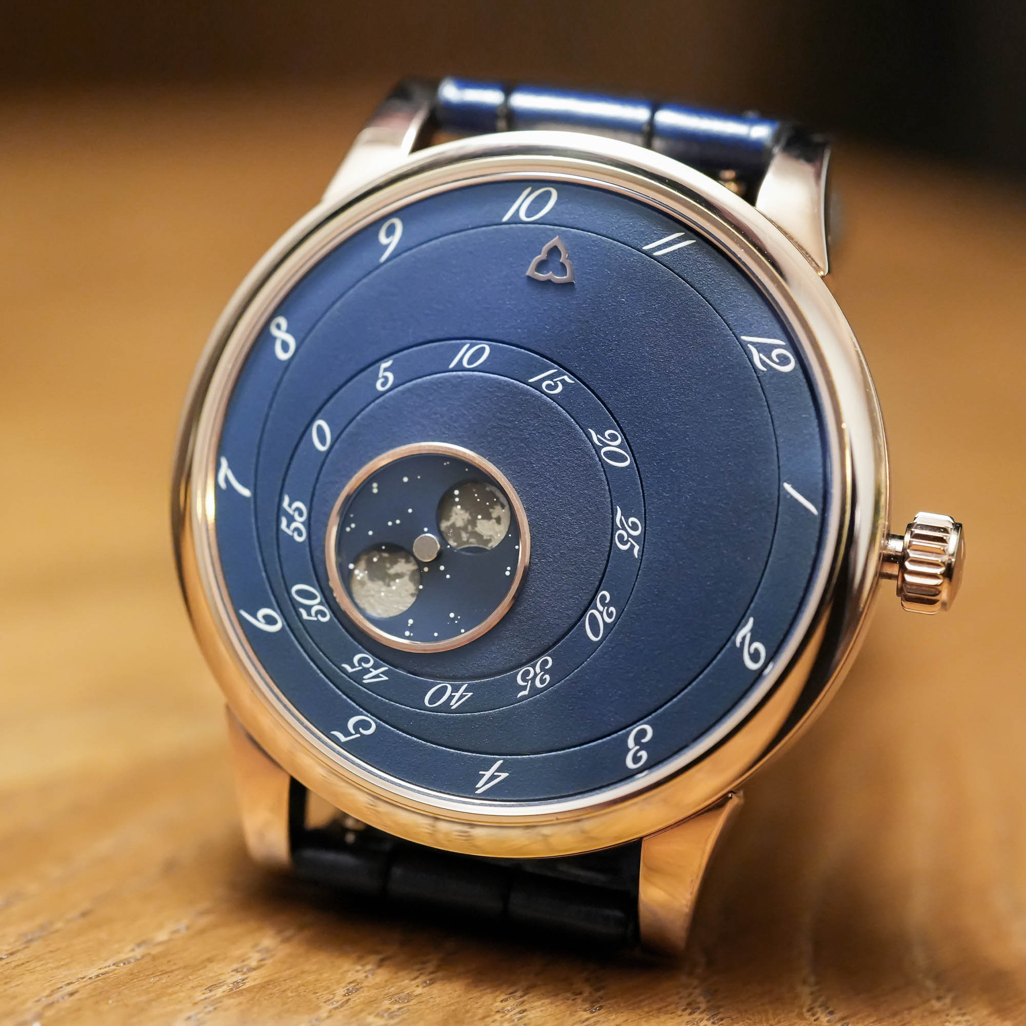 trilobe-les-matinaux-heure-exquise-moonphase-review-8 trilobe-les-matinaux-heure-exquise-moonphase-review-8