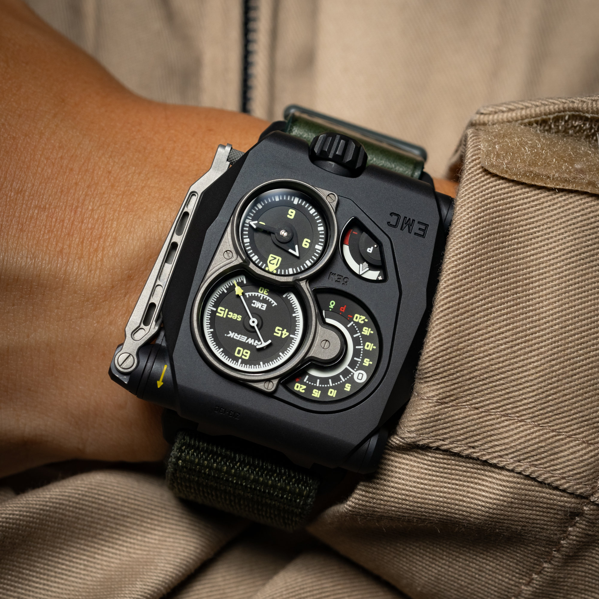 2024 Urwerk EMC SR-71 - 2 2024 Urwerk EMC SR-71 - 2