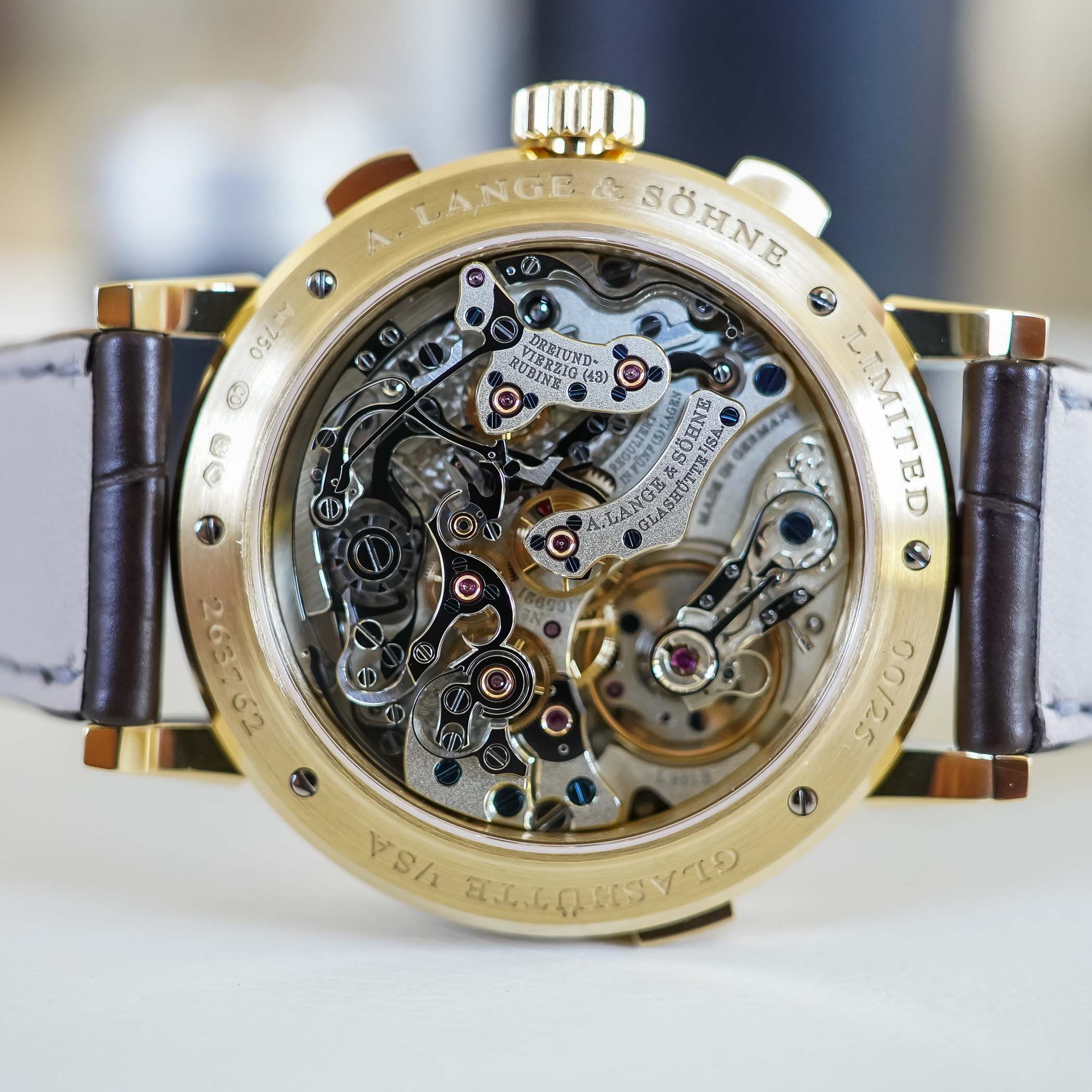 A Lange Sohne Datograph handwerkskunst 25th anniversary tremblage dial no power reserve roman numerals yellow gold - review - 7 A Lange Sohne Datograph handwerkskunst 25th anniversary tremblage dial no power reserve roman numerals yellow gold - review - 7