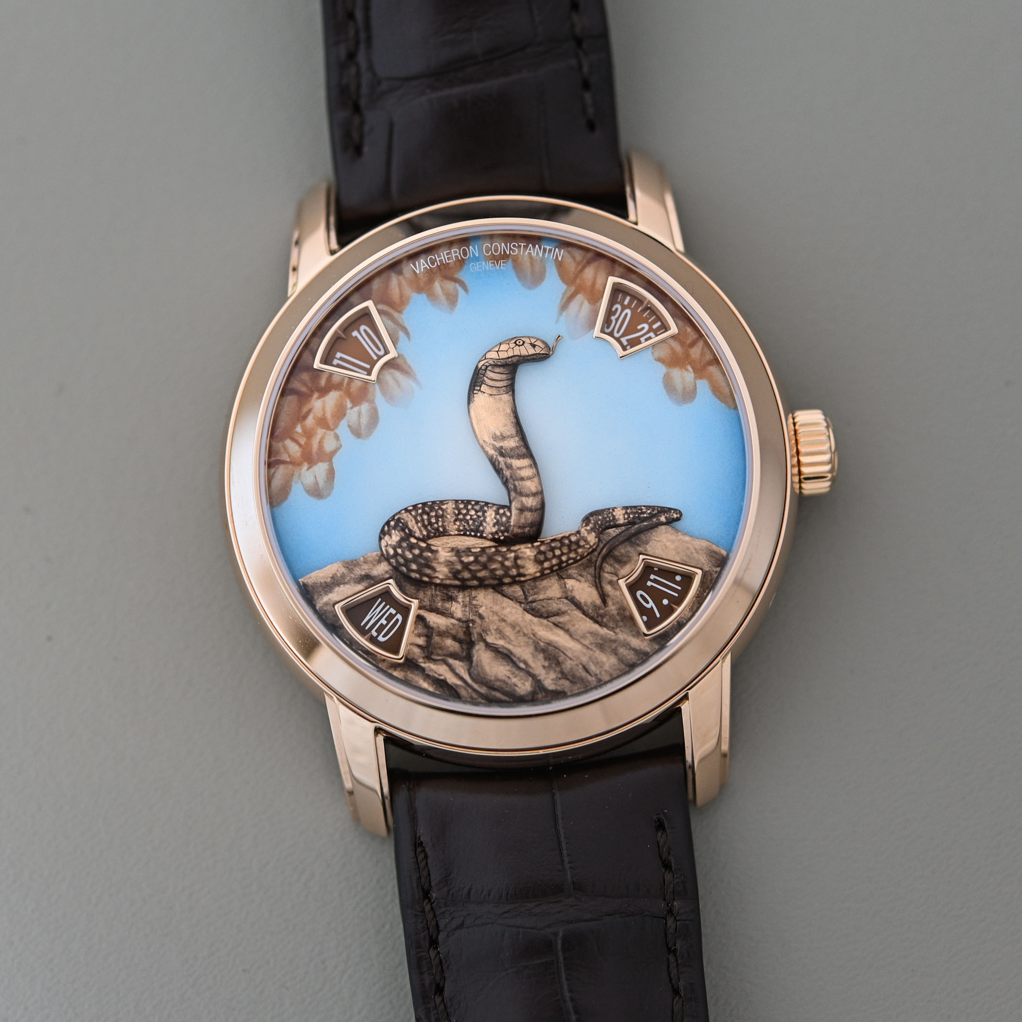 hands-on-vacheron-constantin-metiers-dart-the-legend-of-the-chinese-zodiac-year-of-the-snake-5 hands-on-vacheron-constantin-metiers-dart-the-legend-of-the-chinese-zodiac-year-of-the-snake-5